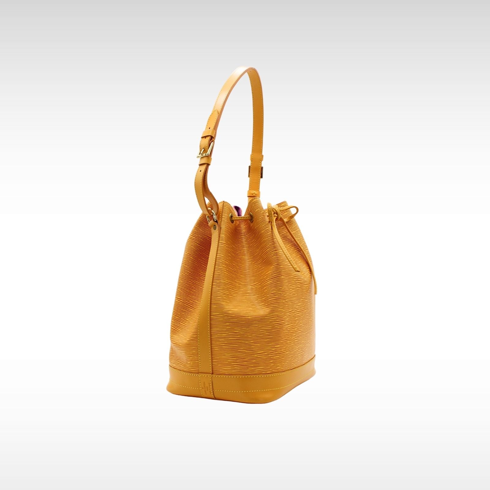 Noe Epi Shoulder Bag