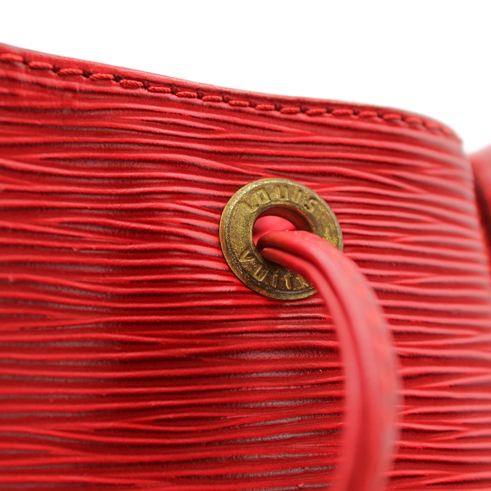 Petit Noe Epi Shoulder Bag