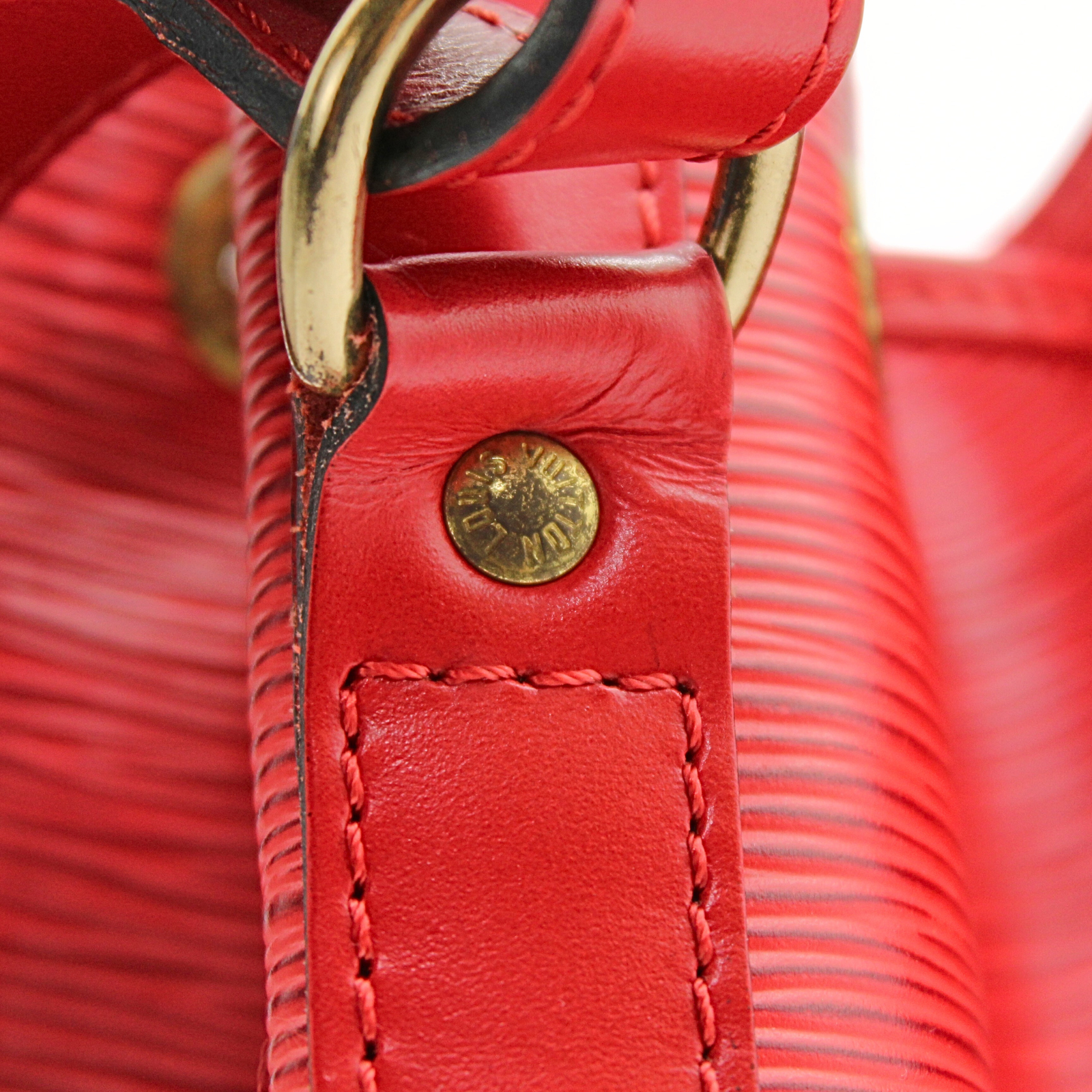 Petit Noe Epi Shoulder Bag