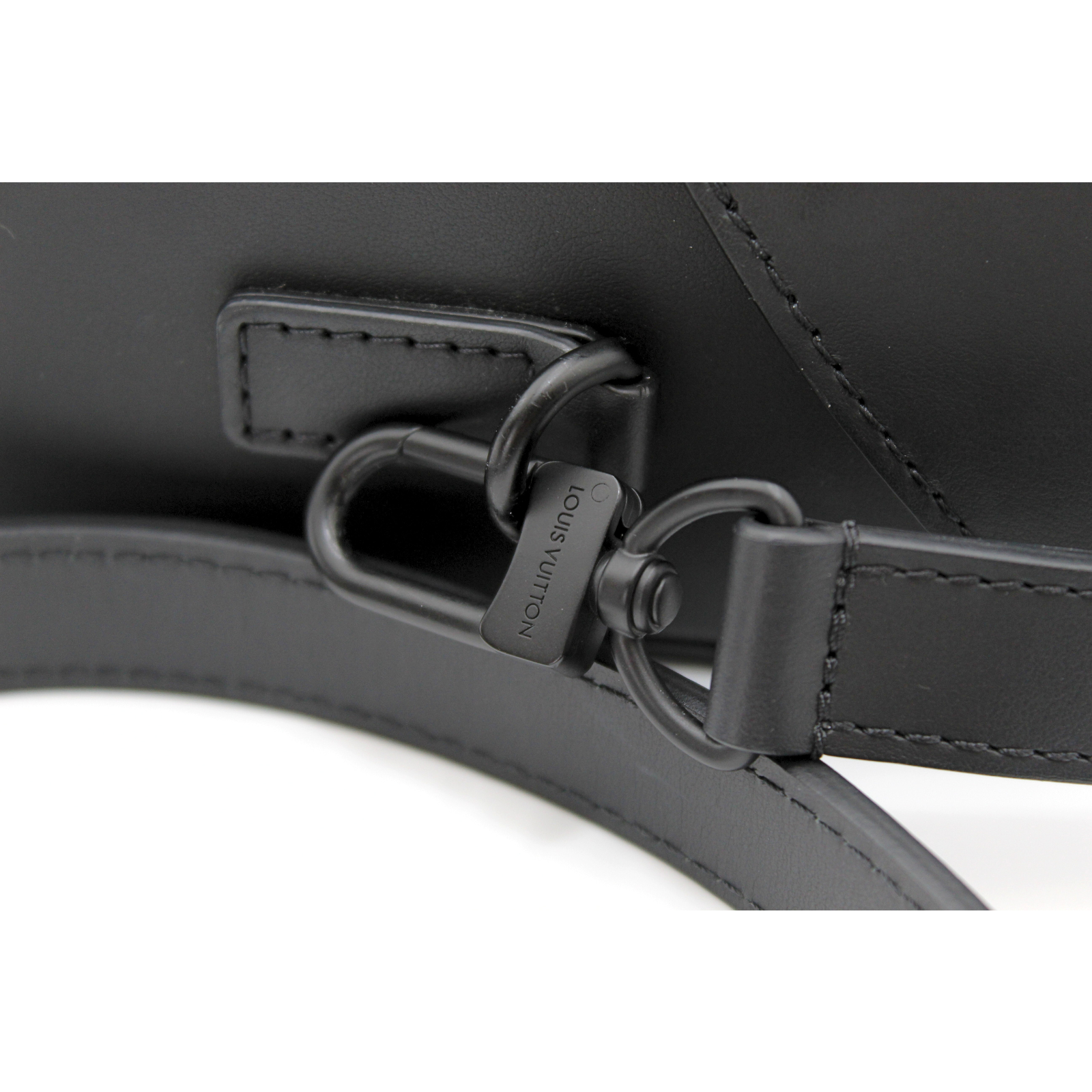 Vertical Trunk Wearable Taurillon Monogram Crossbody Bag