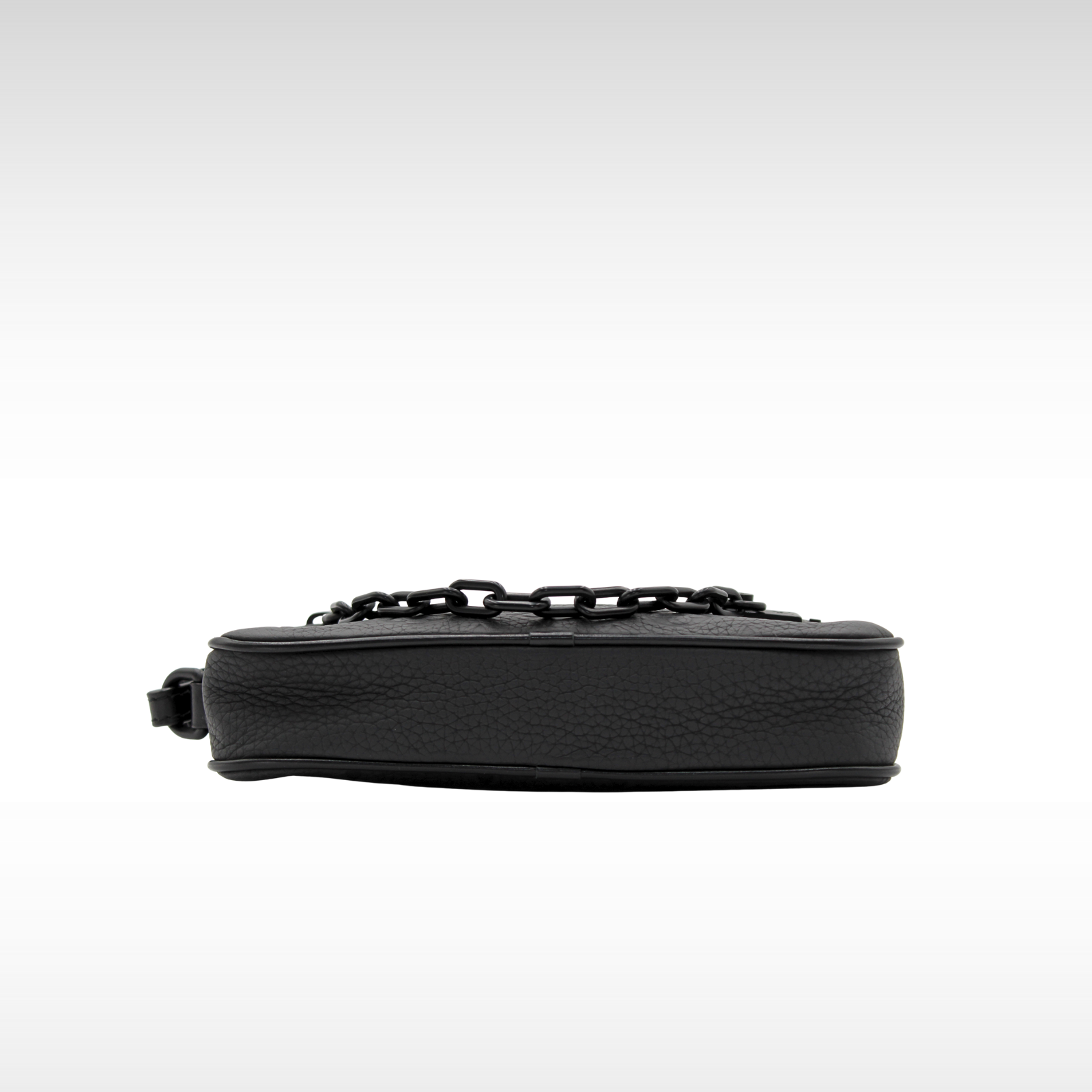 Pochette Volga Taurillon Monogram Clutch Bag