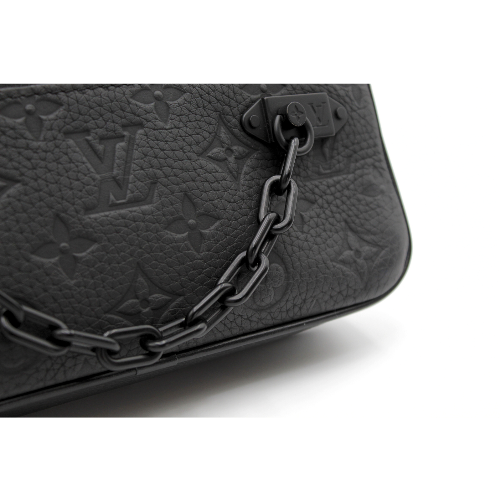 Pochette Volga Taurillon Monogram Clutch Bag
