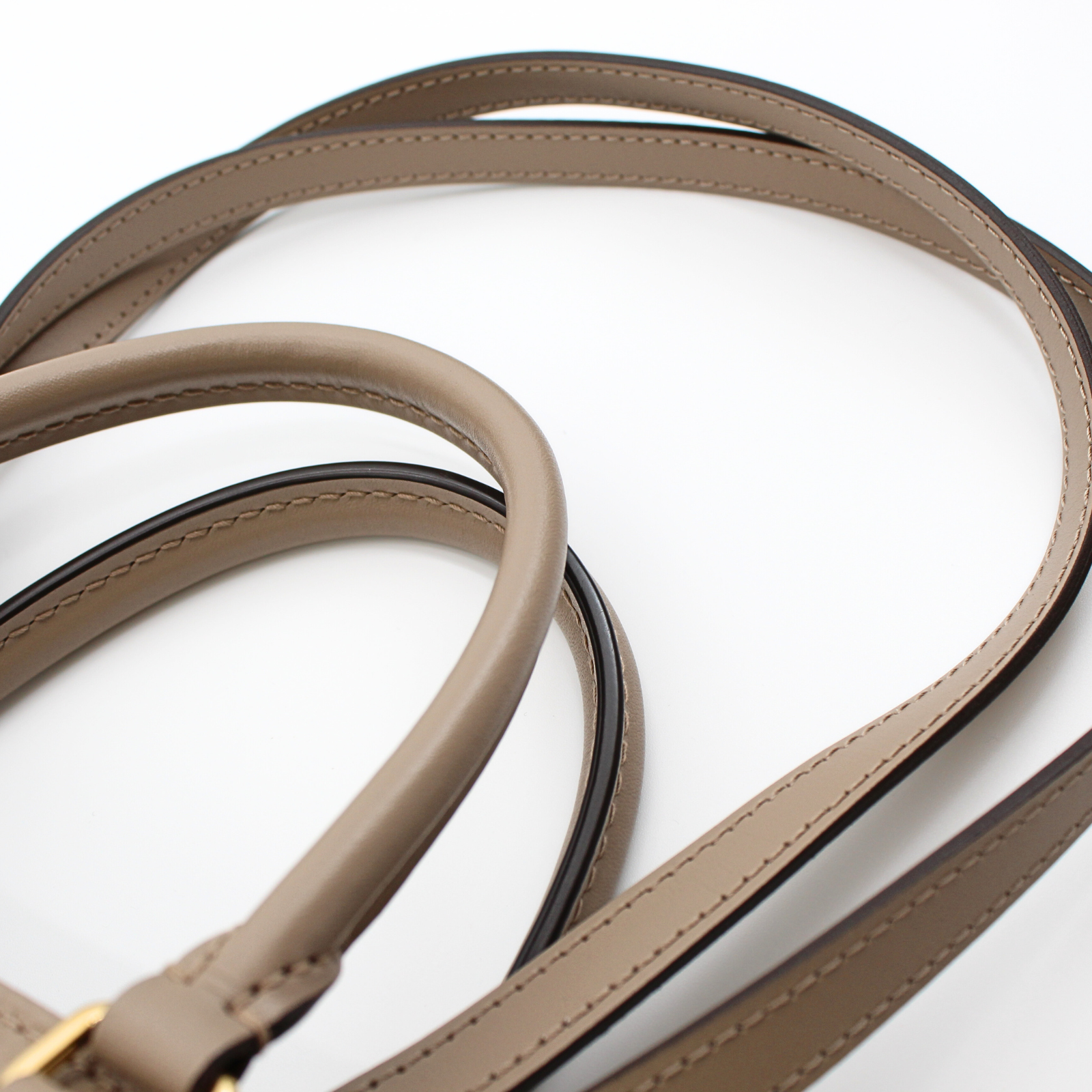 Onthego MM Monogram Empreinte Tourterelle Hand Bag