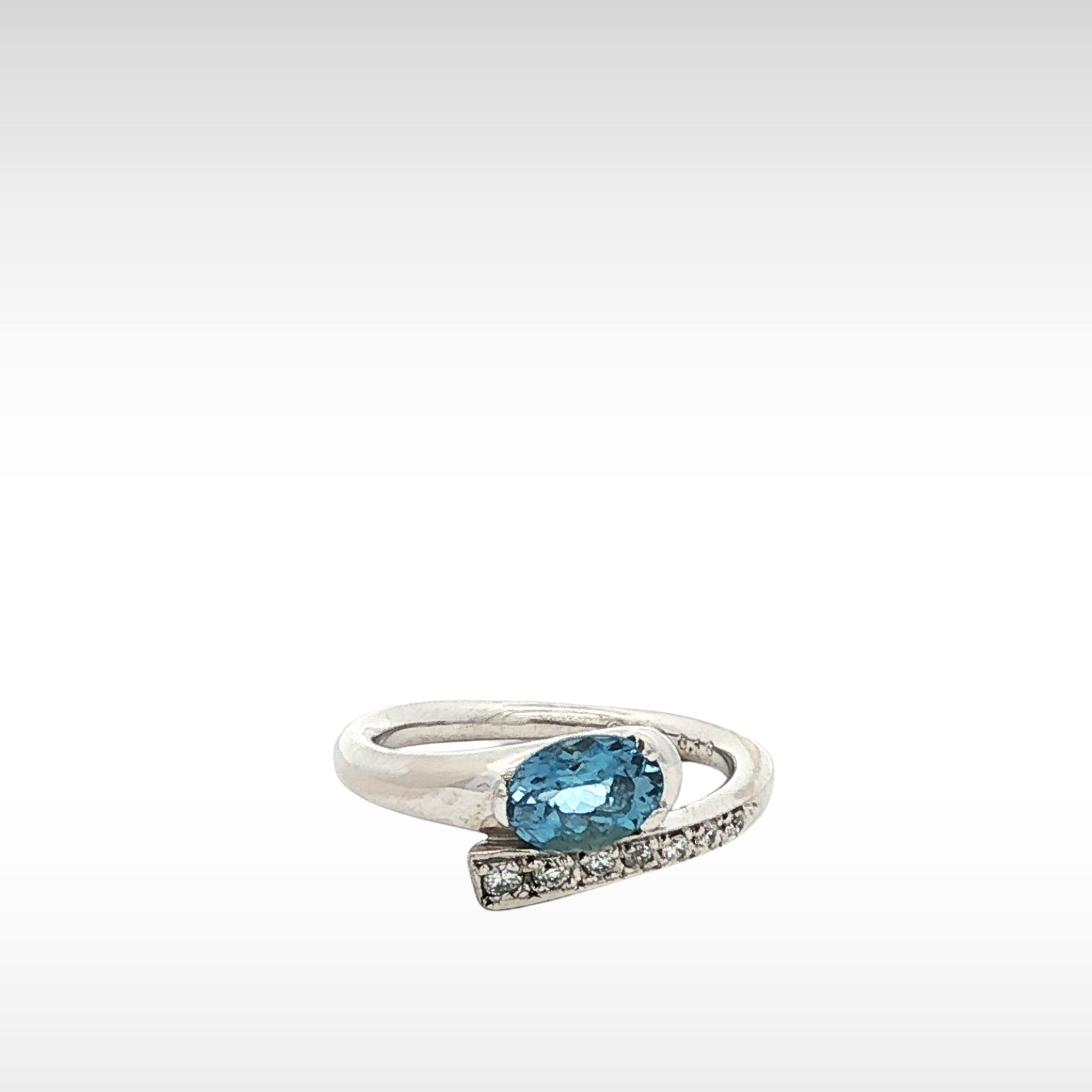 Aquamarine Diamond White Gold Ring 6