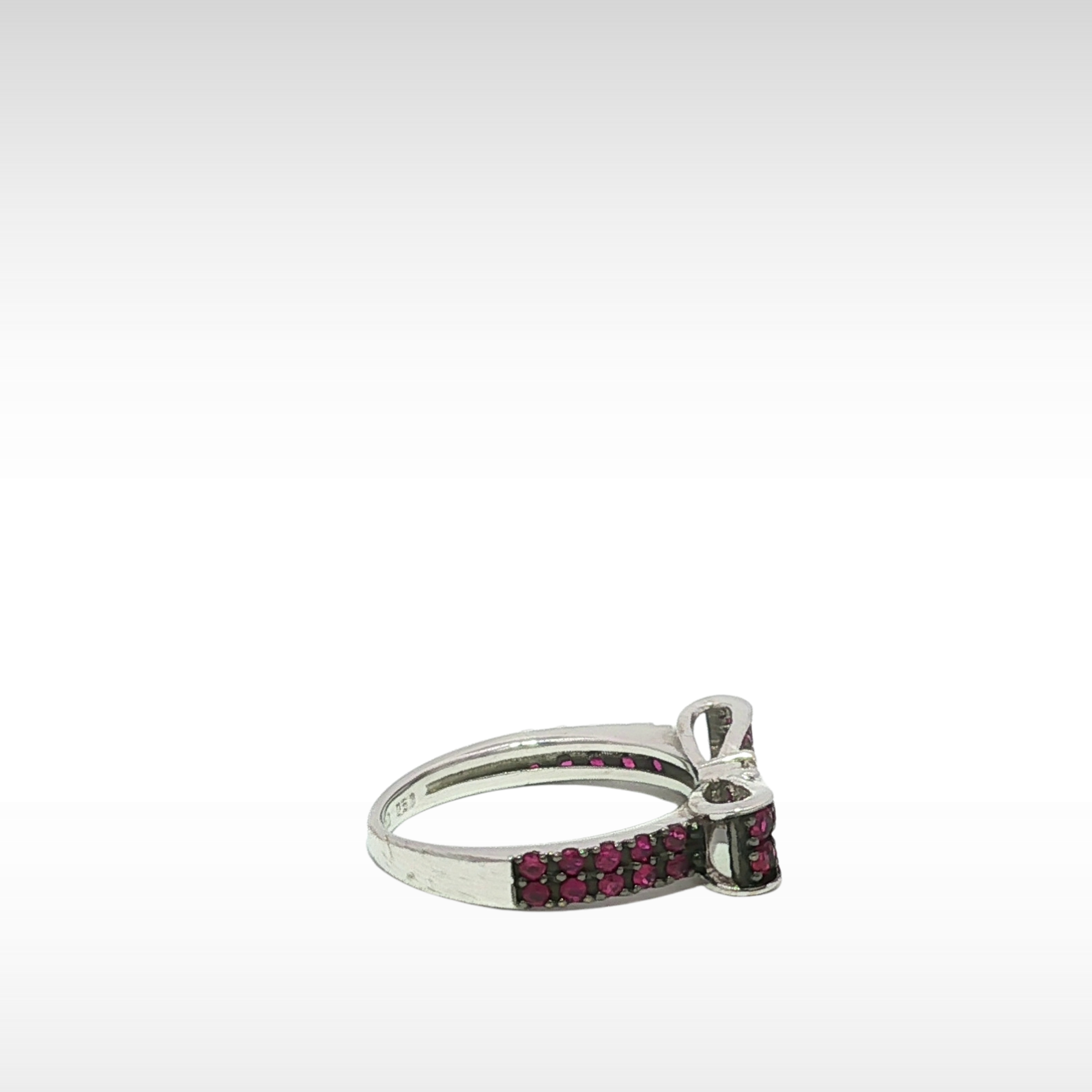 Ruby Diamond White Gold Ring 4.5