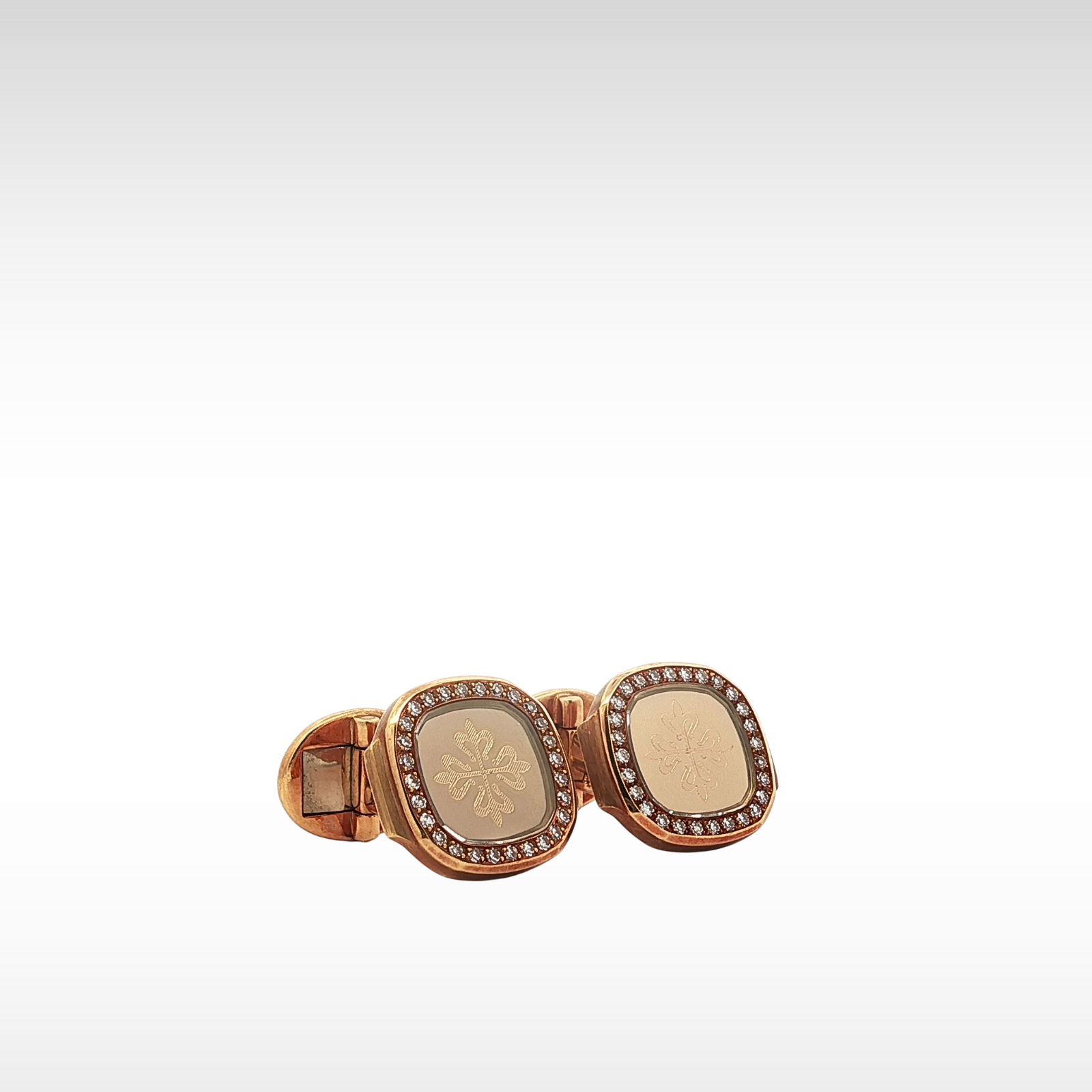 Nautilas Cufflinks & Tie Bar Yellow Gold