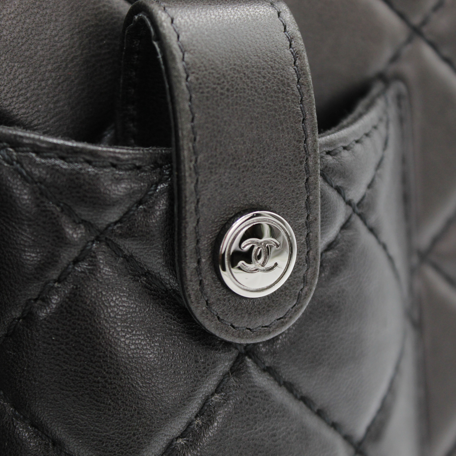 Lamb Black I-pad Case