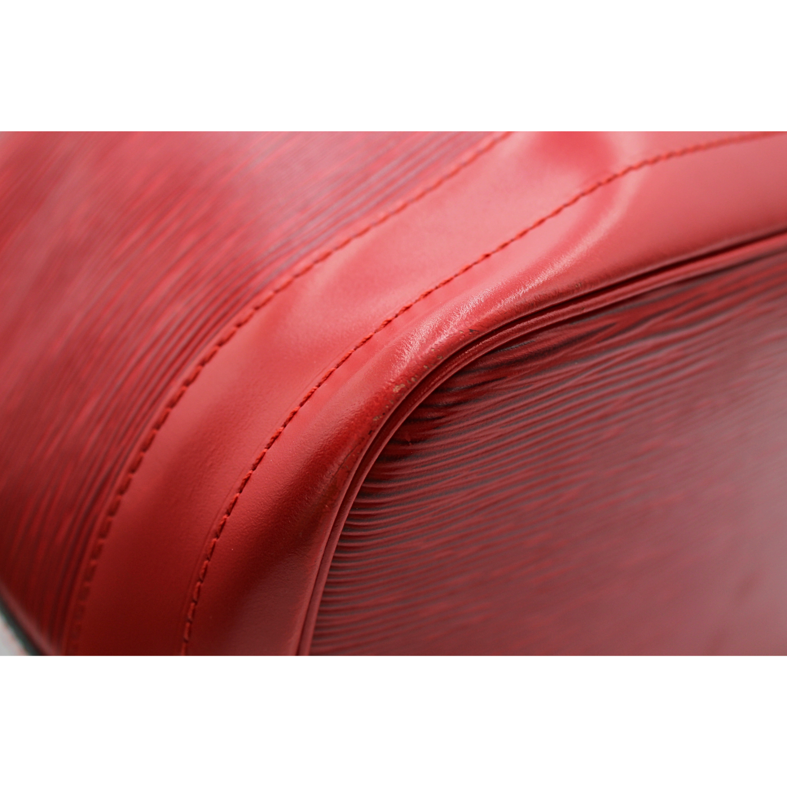 Noe Epi Shoulder Bag