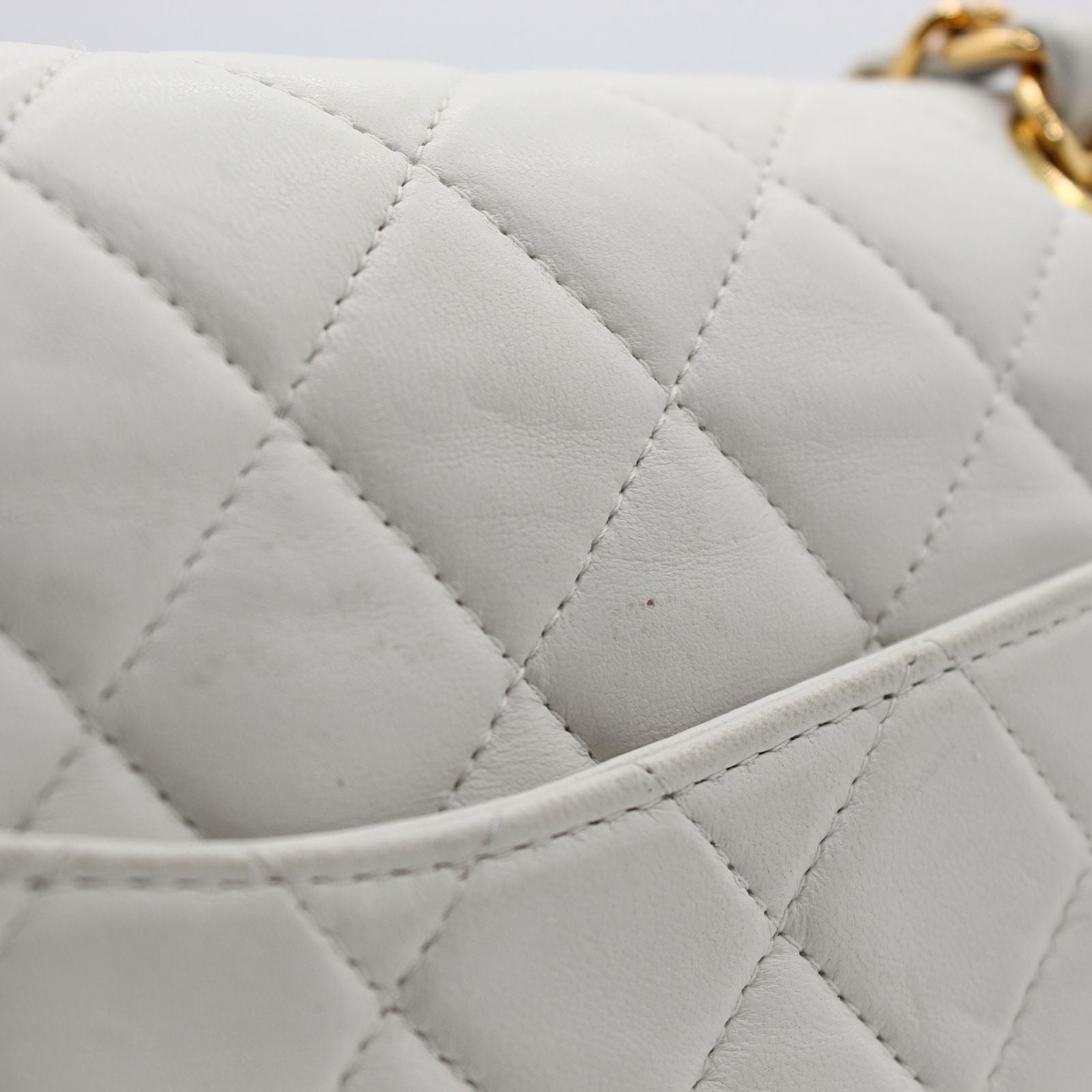 Classic Lamb White Shoulder Bag