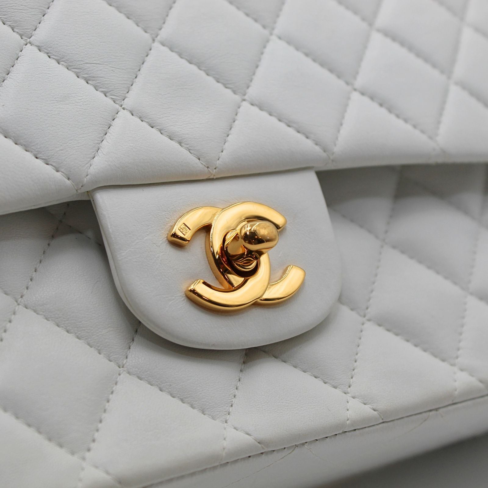 Classic Lamb White Shoulder Bag