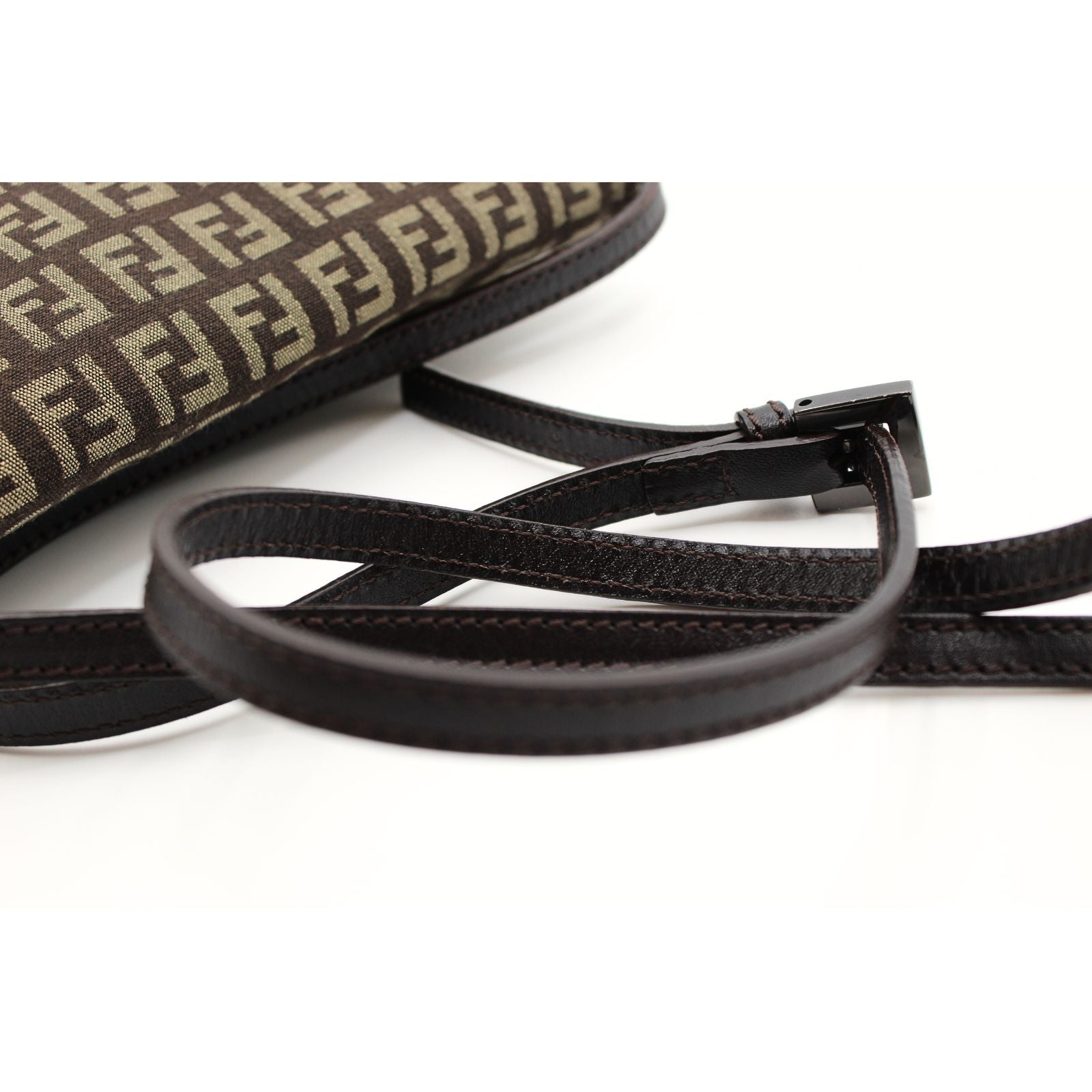 Zucchino Canvas Crossbody Bag