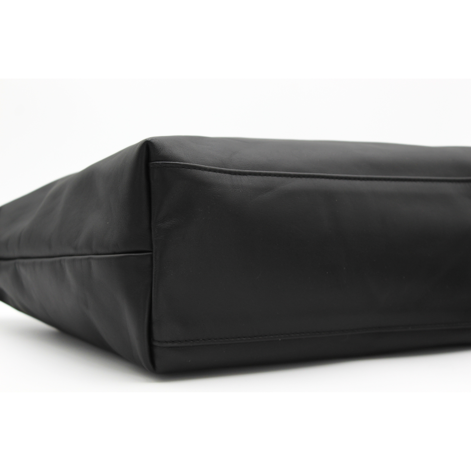 Le Pliage XL Calf Handbag