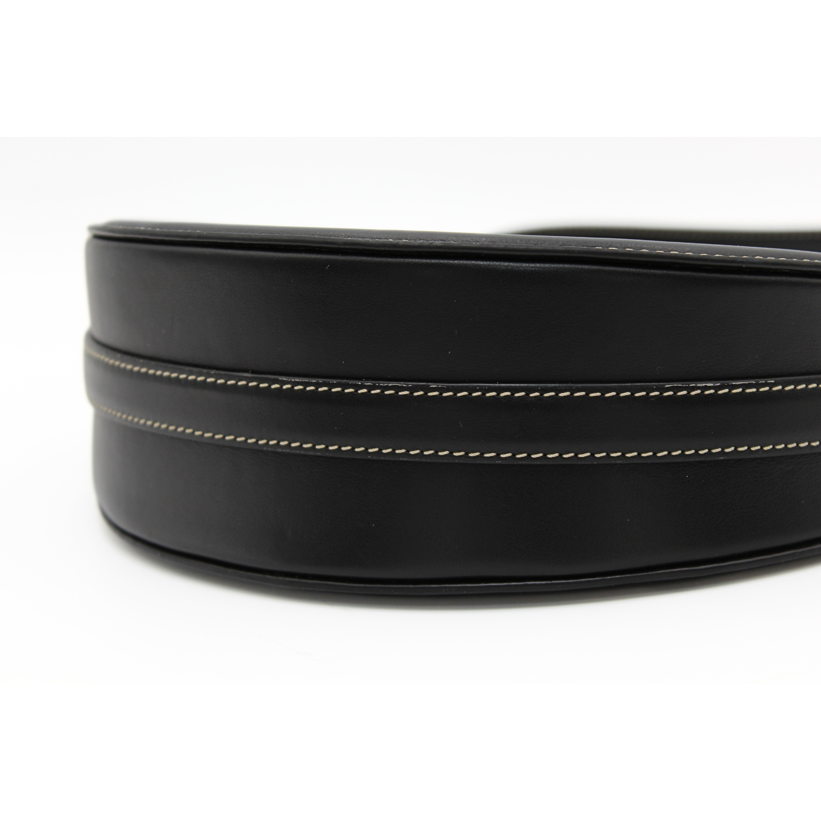 Numero Dix Calf Black Shoulder Bag