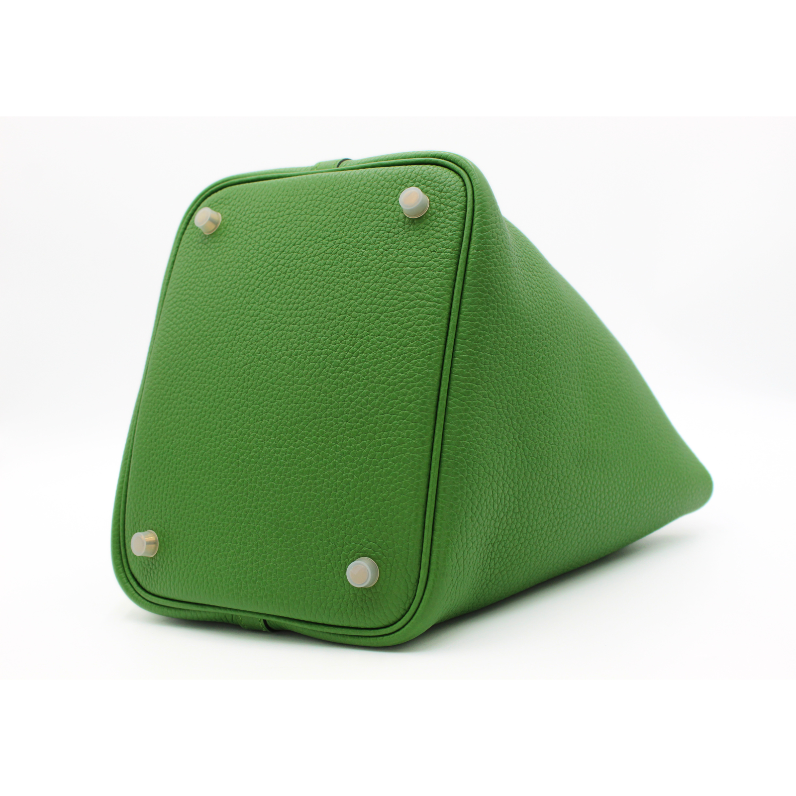 Picotin Lock 22 Taurillon Clemence Vert Yucca Handbag