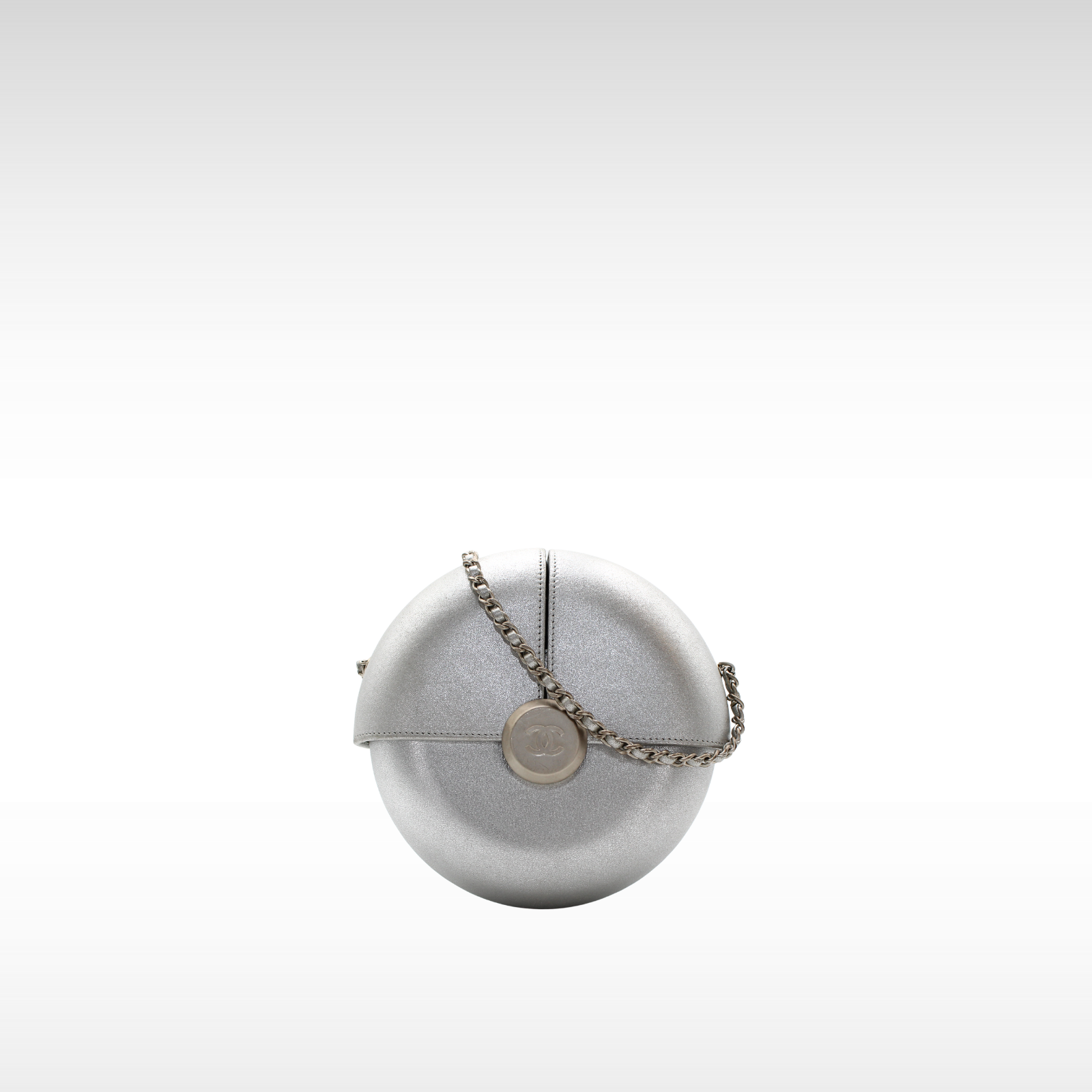 Evening in the Air Lamb Silver Shoulder Bag