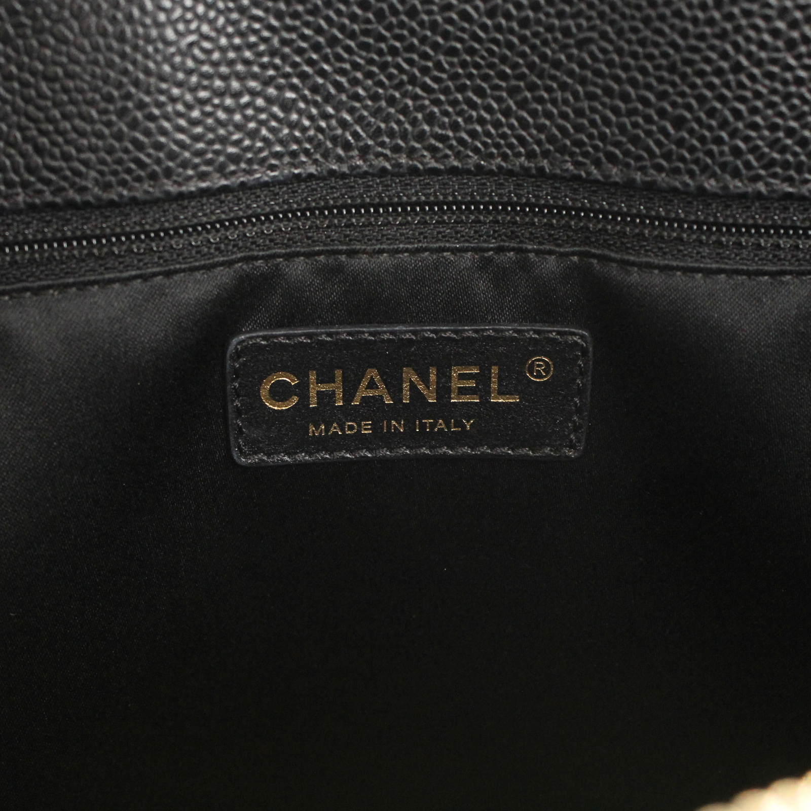 Grand Shopping Tote (GST) Caviar Black