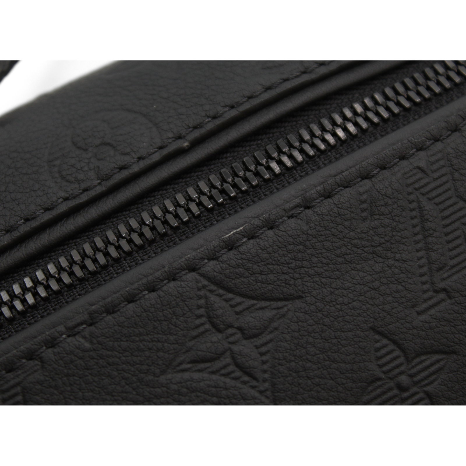 Discovery Bum Bag PM Monogram Shadow Belt Bag