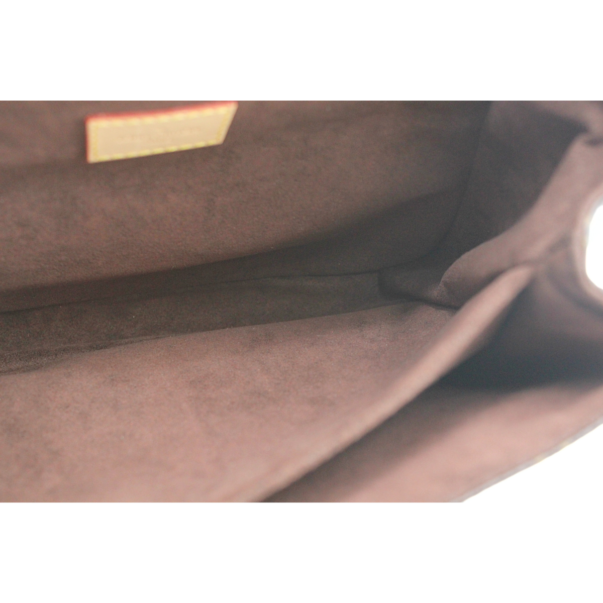 Pochette Metis MM Monogram Handbag