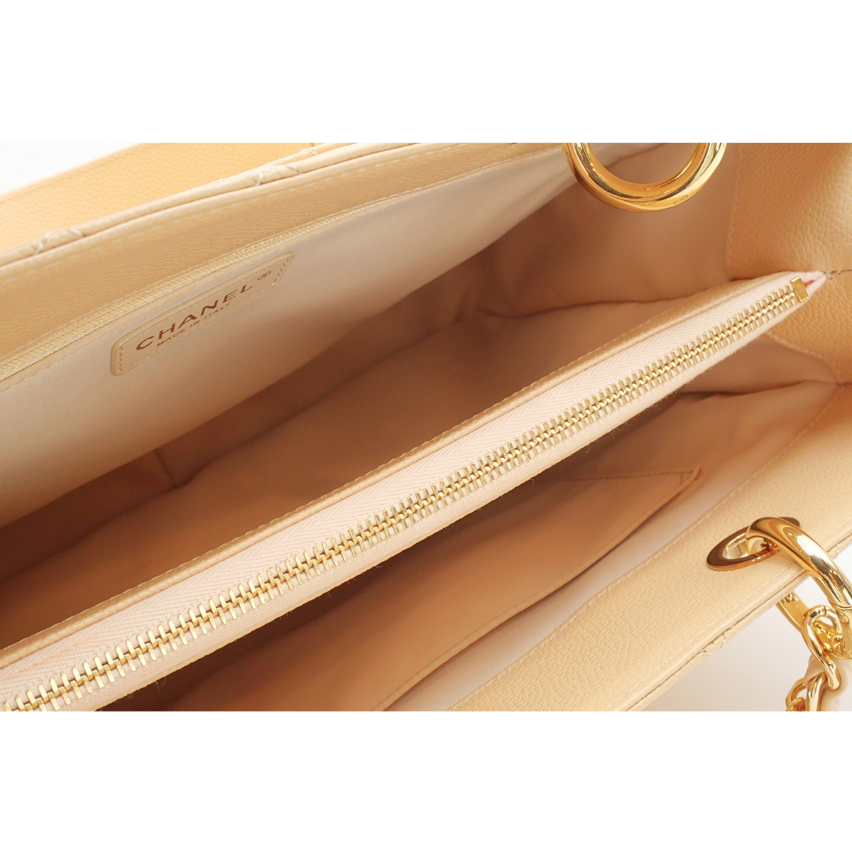 Grand Shopping Tote Caviar Beige Shoulder Bag