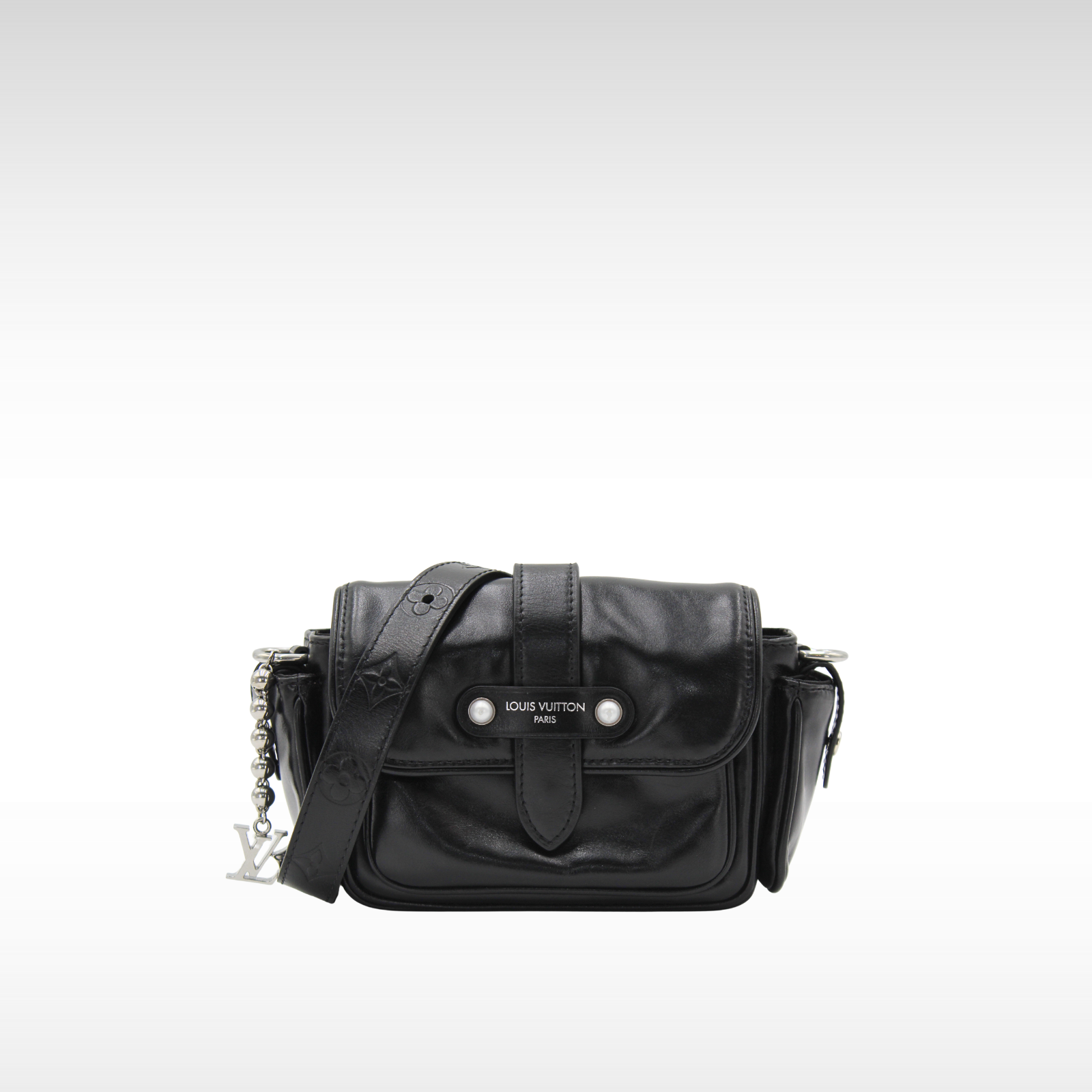 Cargo Wearable Wallet Calf Black Wallet on Chain