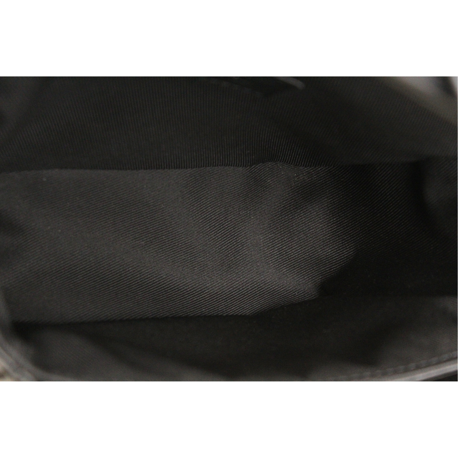 Cargo Wearable Wallet Calf Black Wallet on Chain