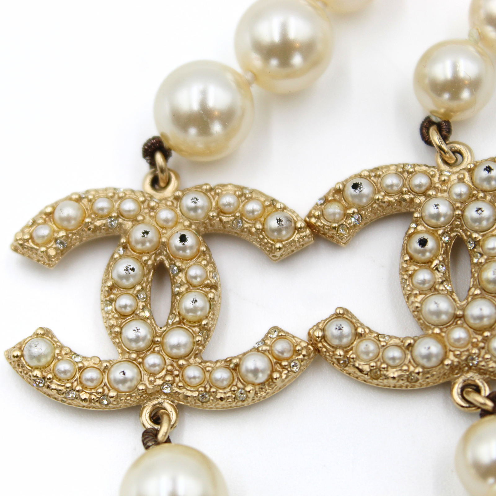 Metal White Necklace