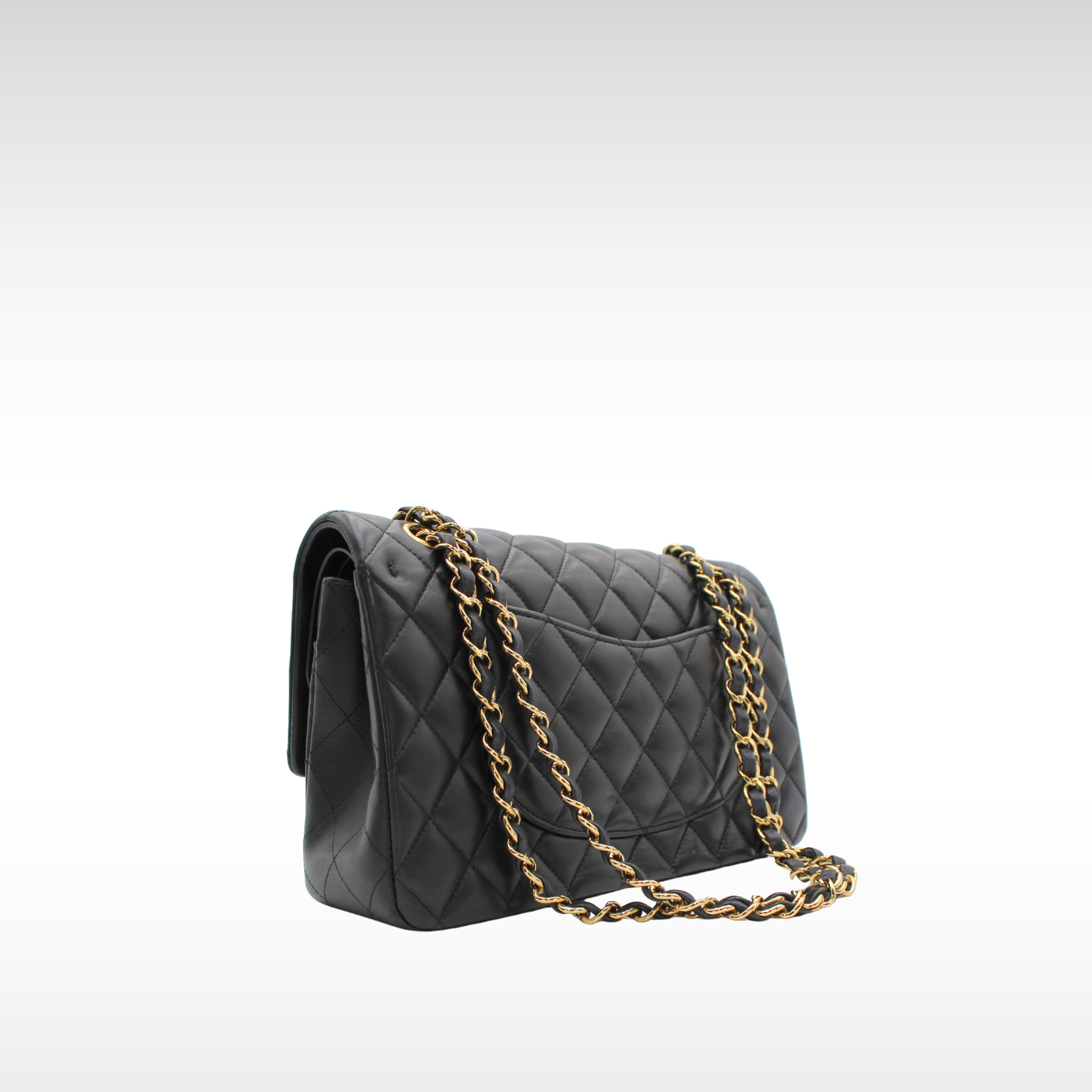 Classic Medium Lamb Black Shoulder Bag