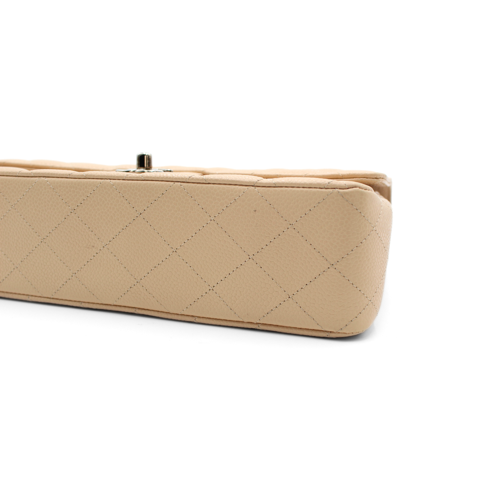 Classic Medium Caviar Beige Shoulder Bag