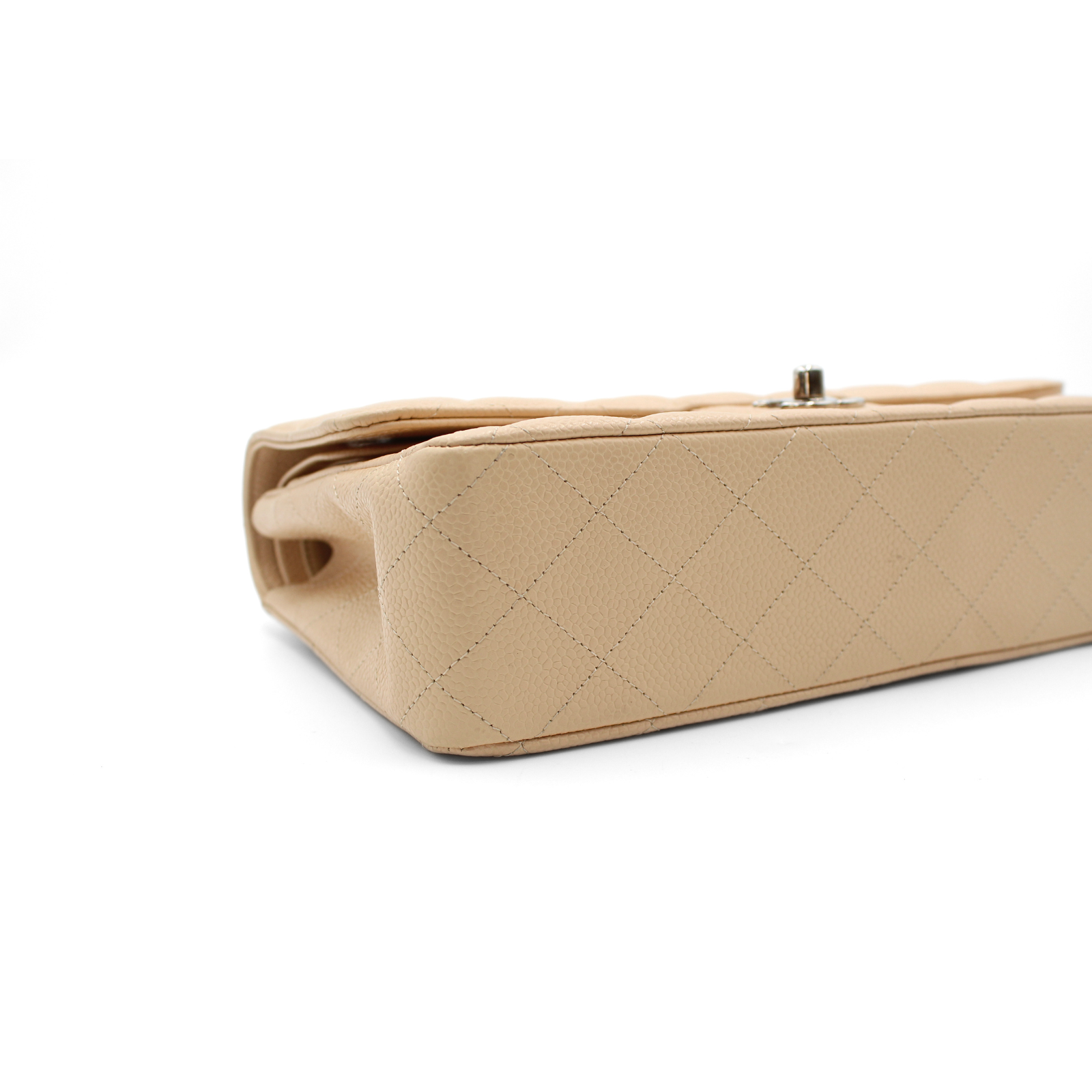 Classic Medium Caviar Beige Shoulder Bag