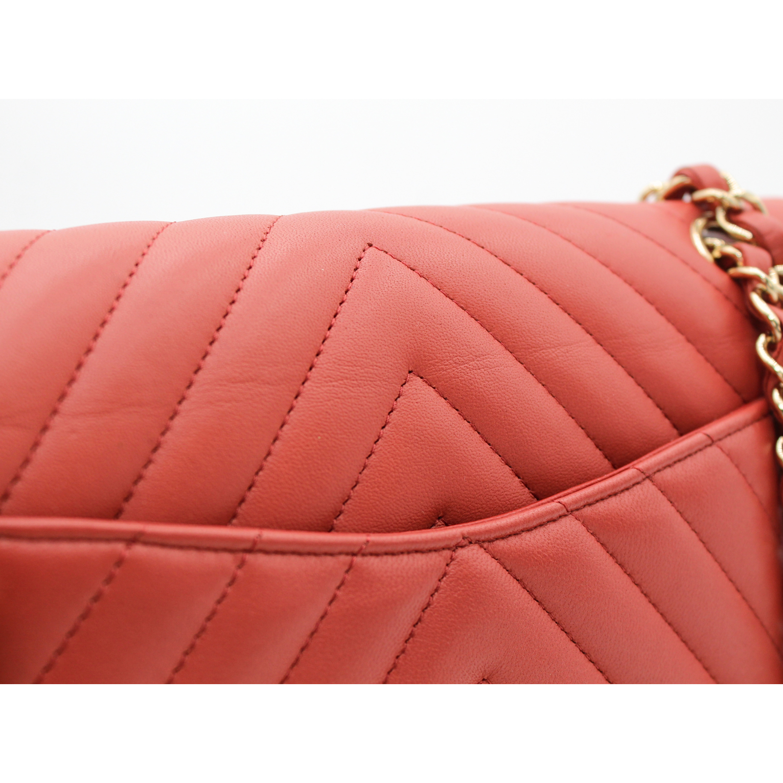 Classic Chevron Lamb Pink Shoulder Bag