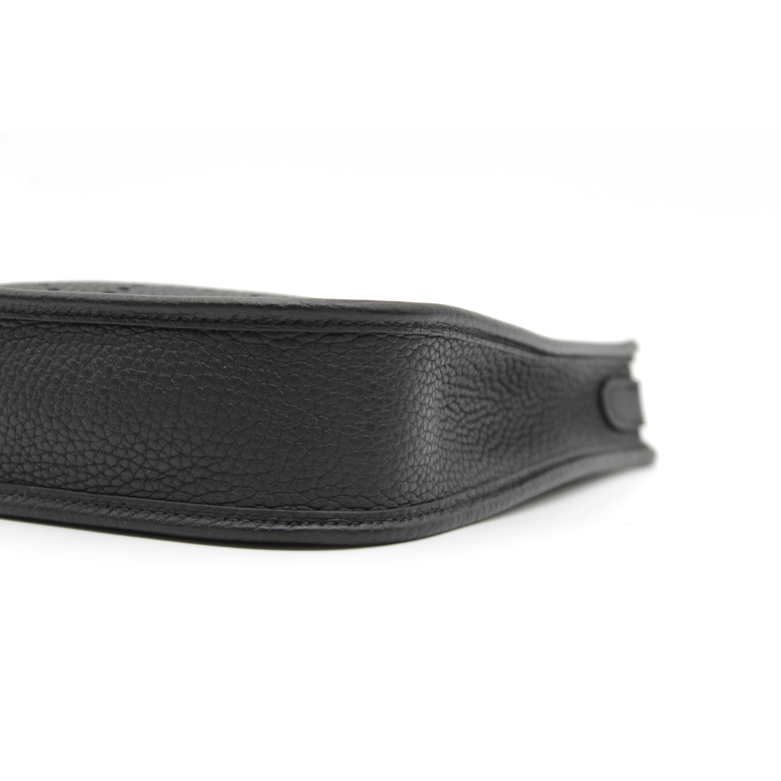 Evelyne Amazone 16 Taurillon Clemence Black Crossbody Bag