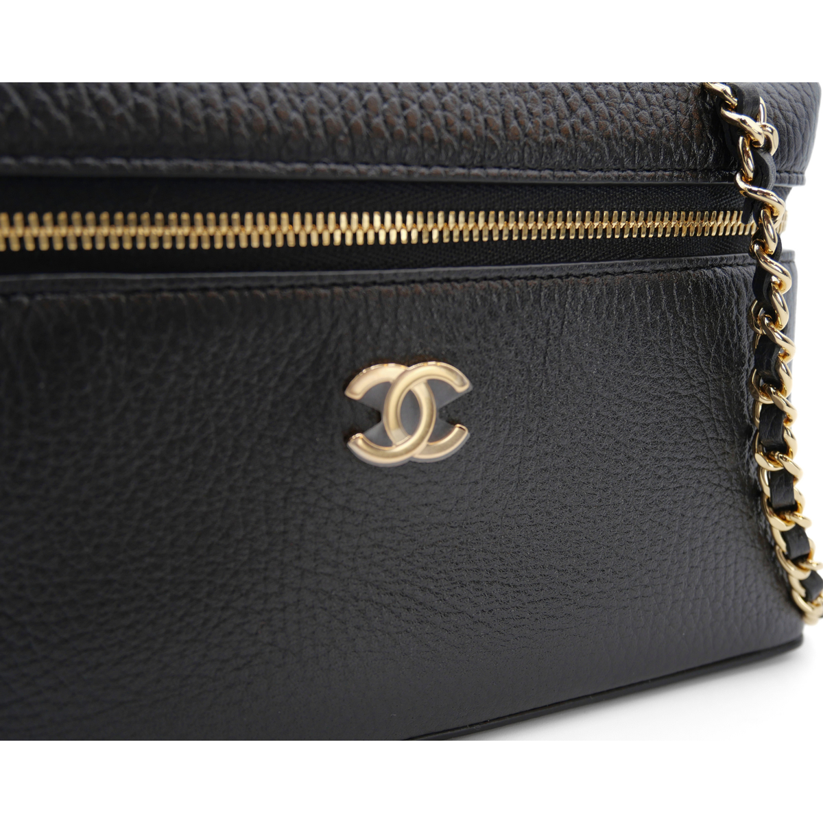 Vanity with Chain Calf Black Bag