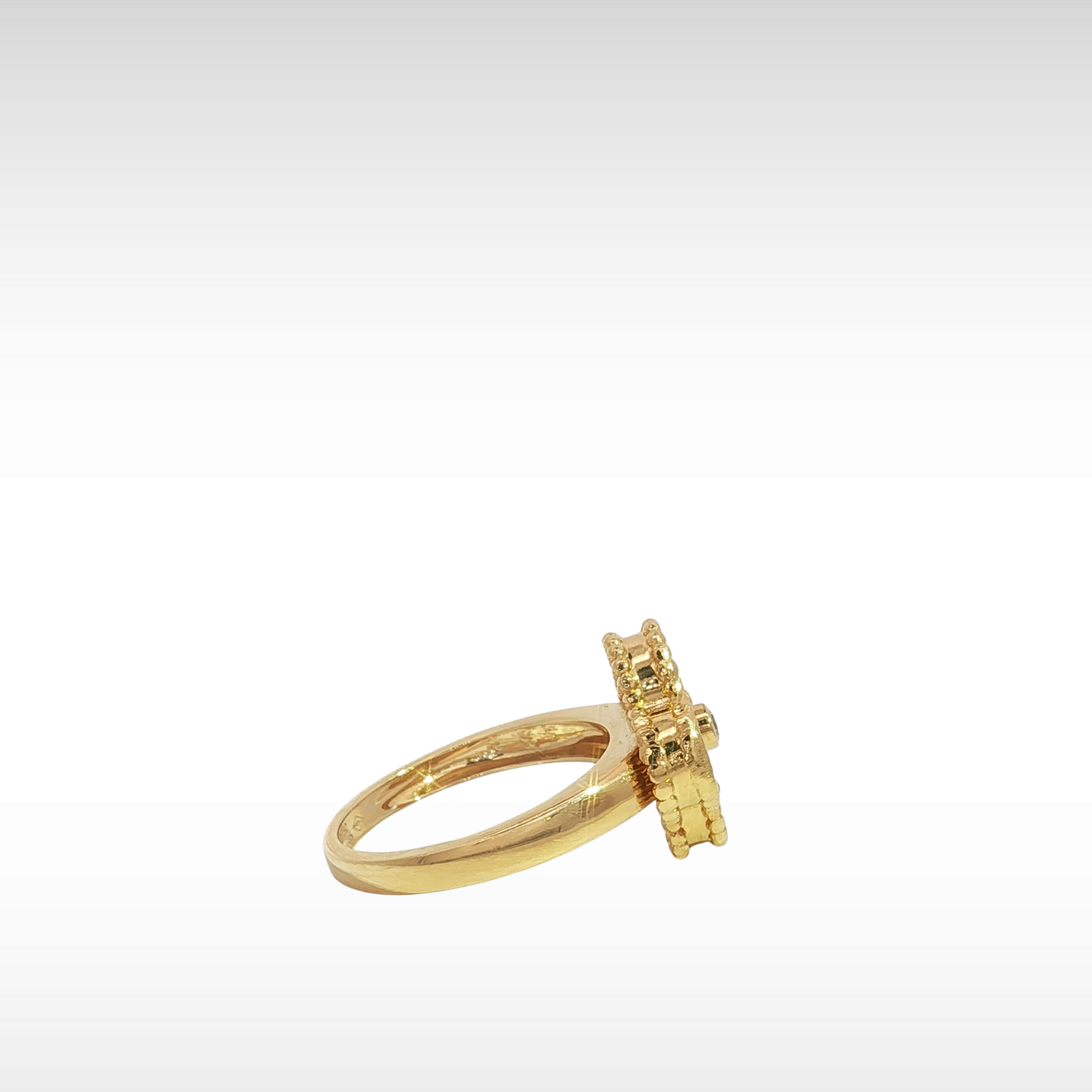 Vintage Alhambra Carnelian Yellow Gold Ring 55 / 7.25