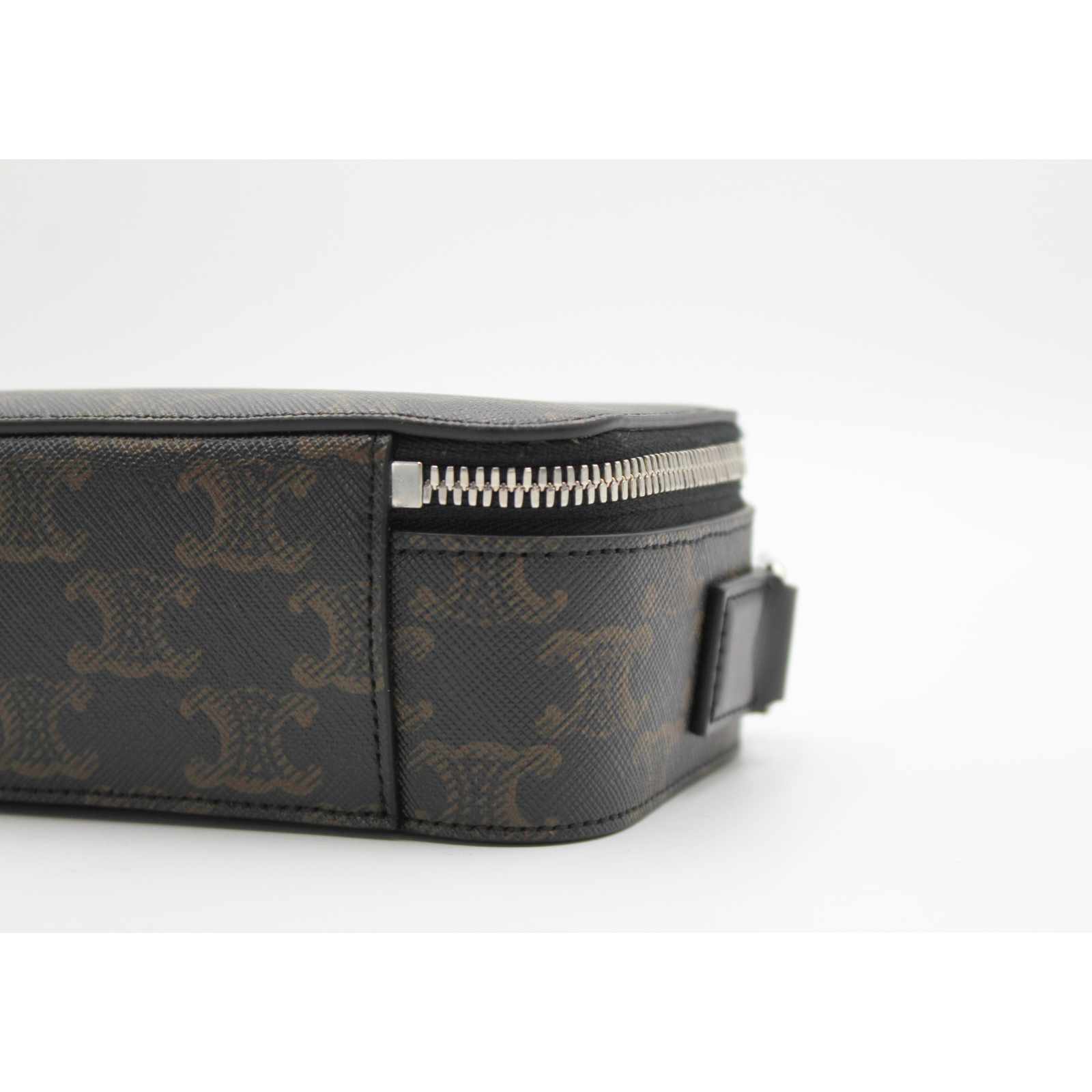 Messenger Triomphe Mini Calf Black Shoulder Bag