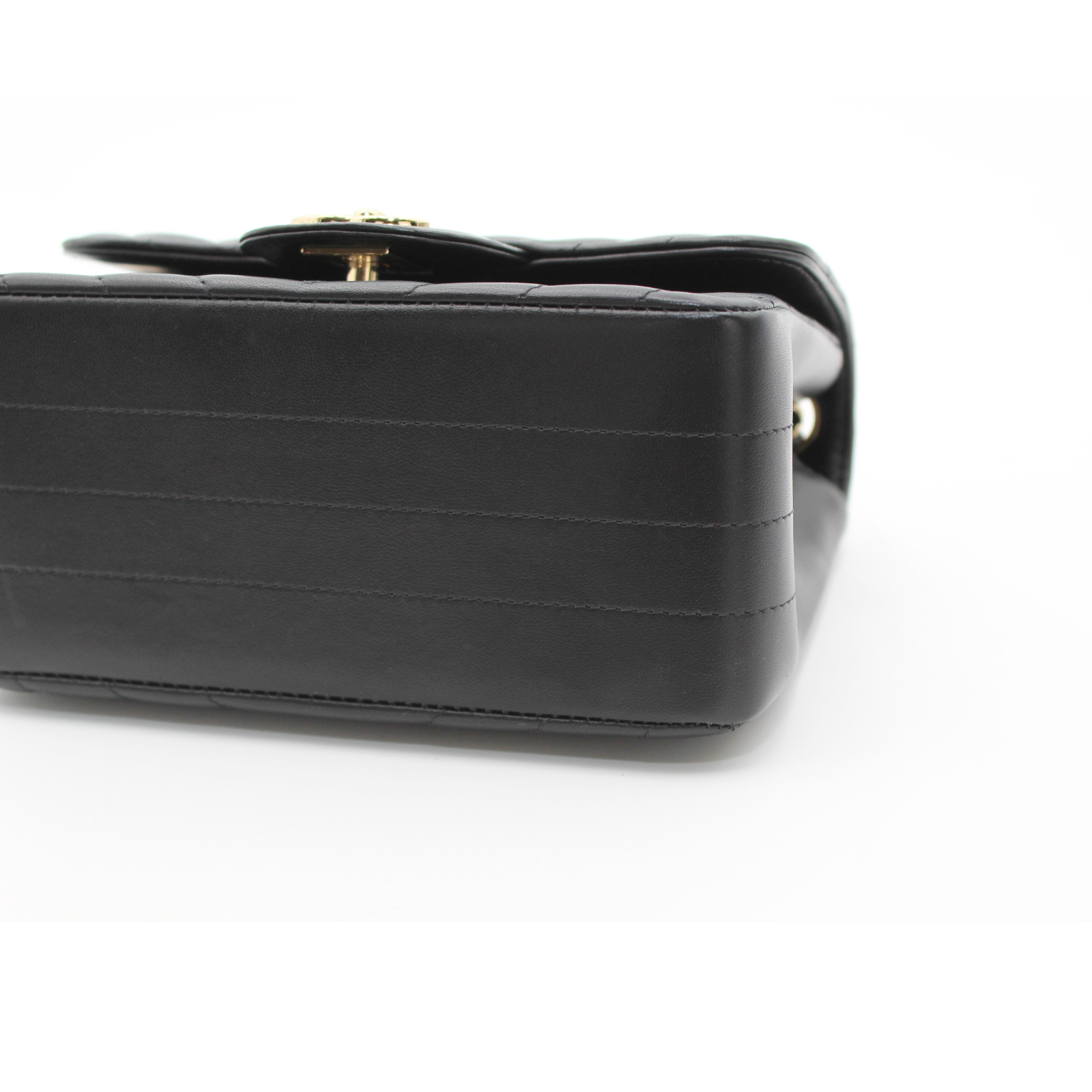 Classic Mini Chevron Lamb Black Shoulder Bag