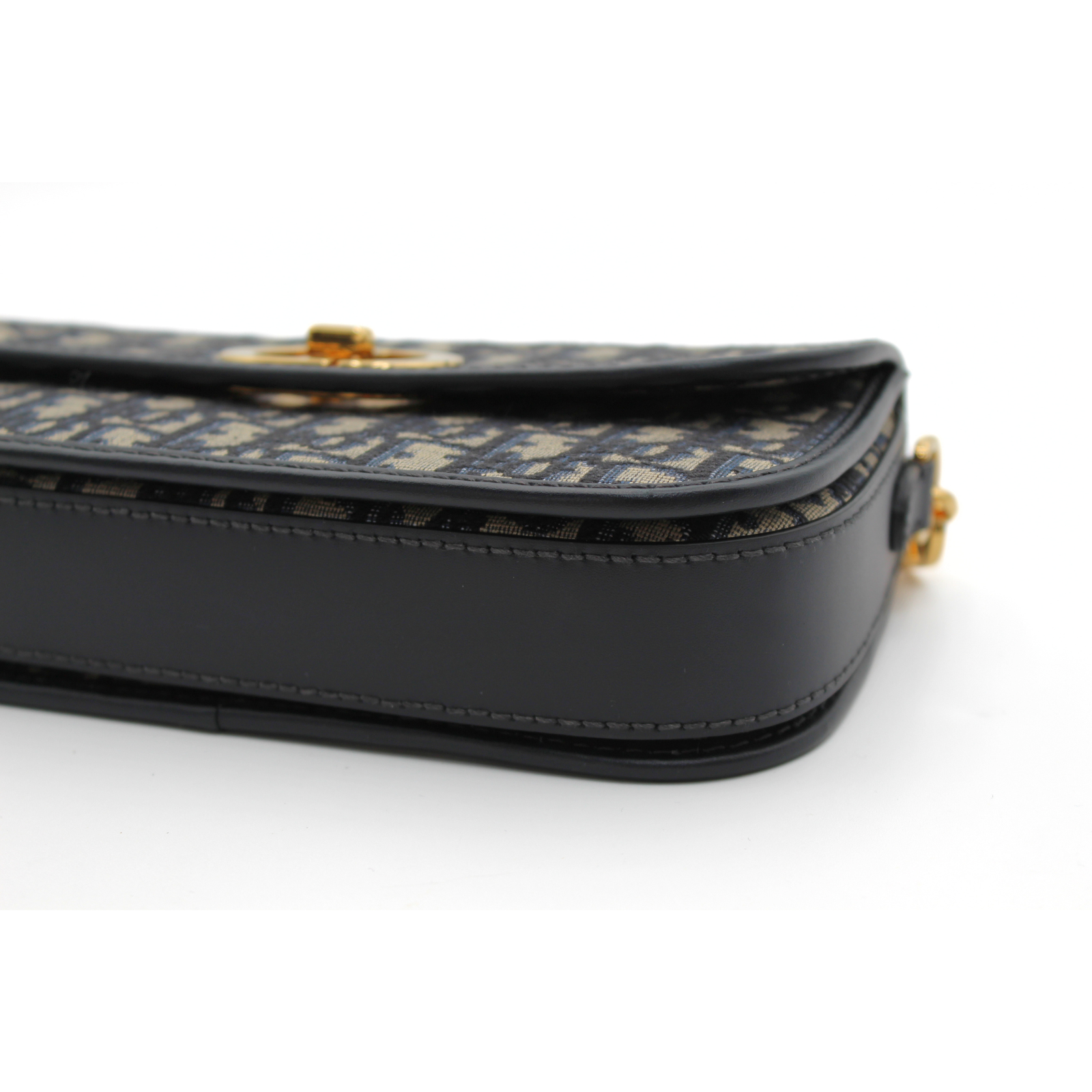 30 Montaigne Avenue Oblique Canvas Shoulder Bag