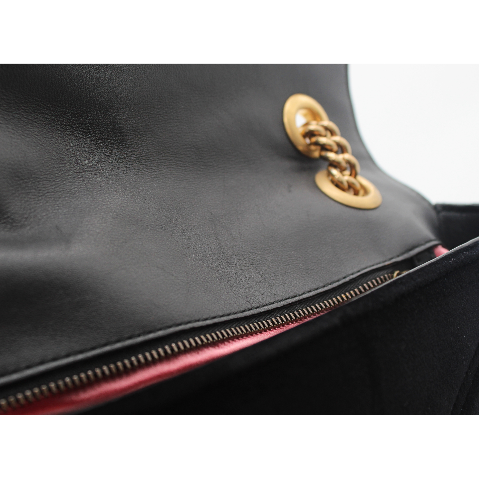 GG-Marmont Medium Velvet Black Shoulder Bag
