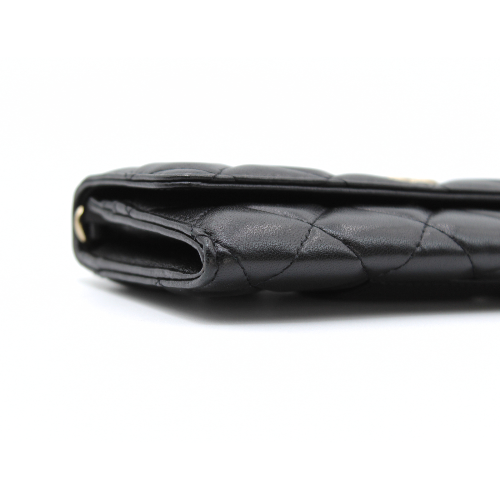Ribbon Chain Lamb Black Wallet on Chain