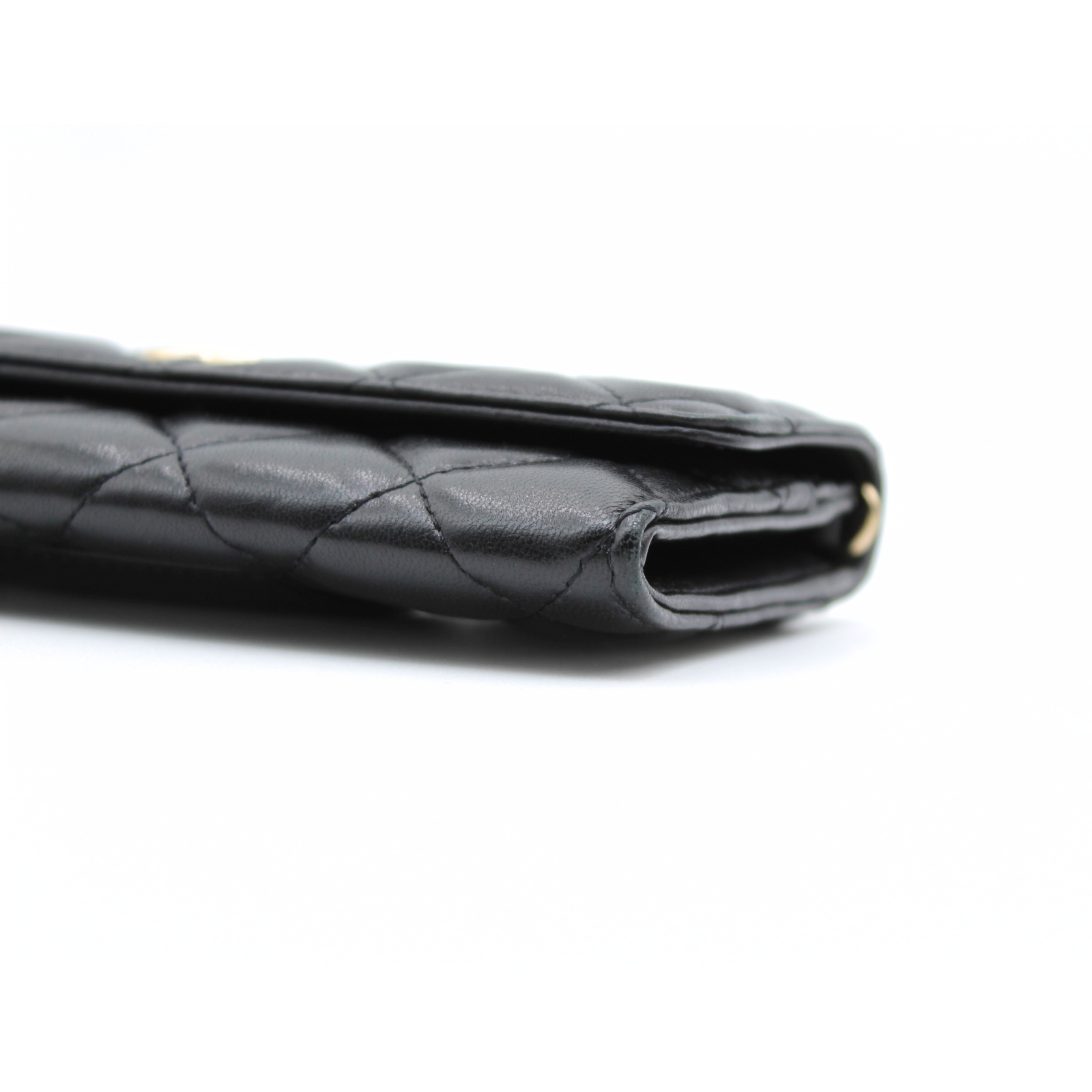 Ribbon Chain Lamb Black Wallet on Chain