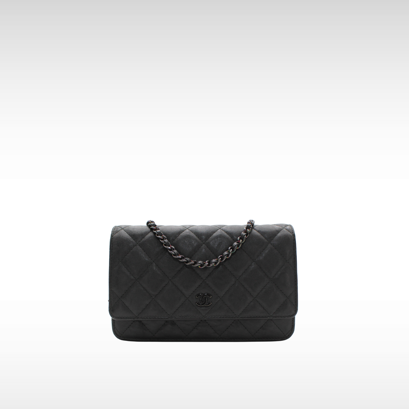 Classic Calf Black Wallet on Chain