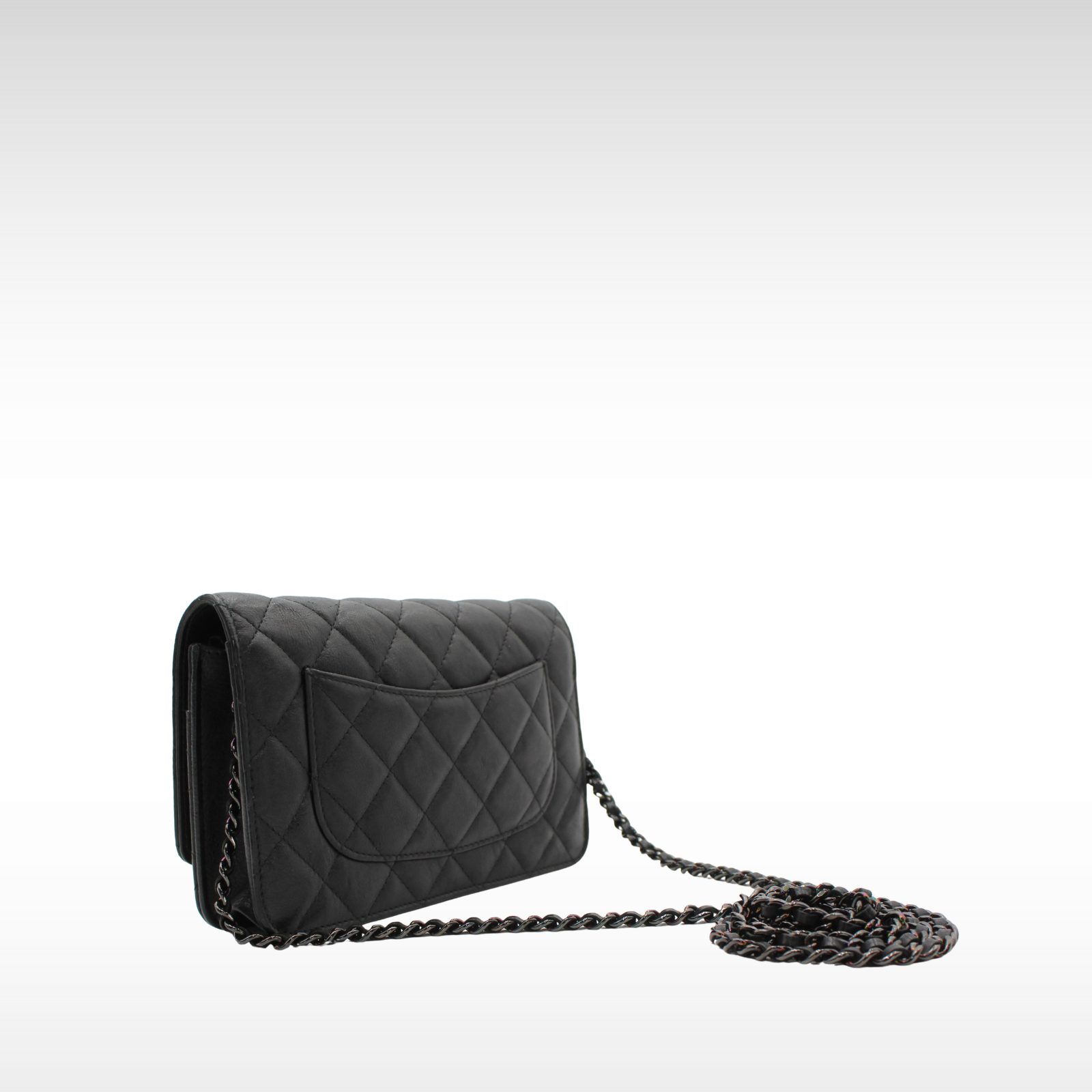Classic Calf Black Wallet on Chain