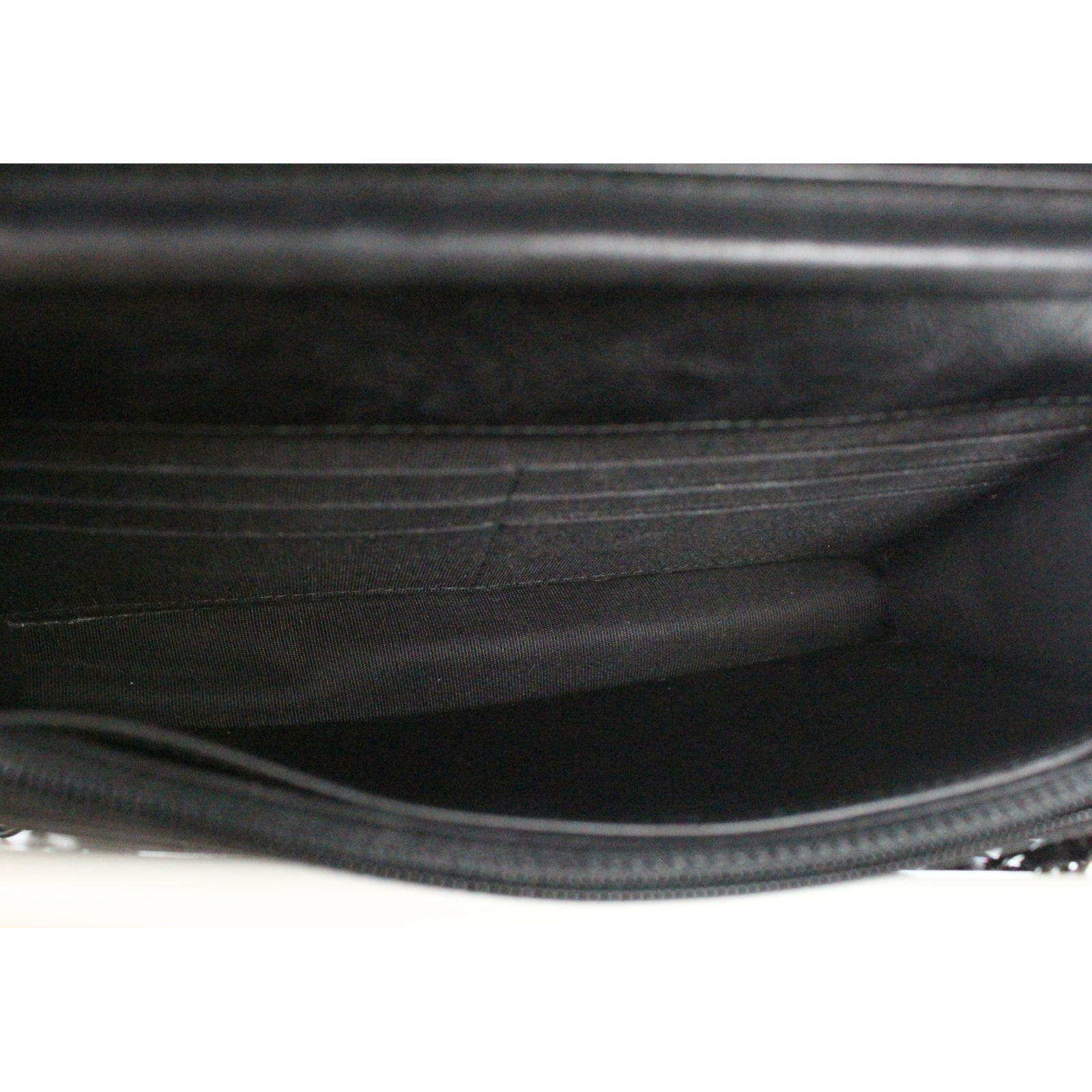 Classic Calf Black Wallet on Chain