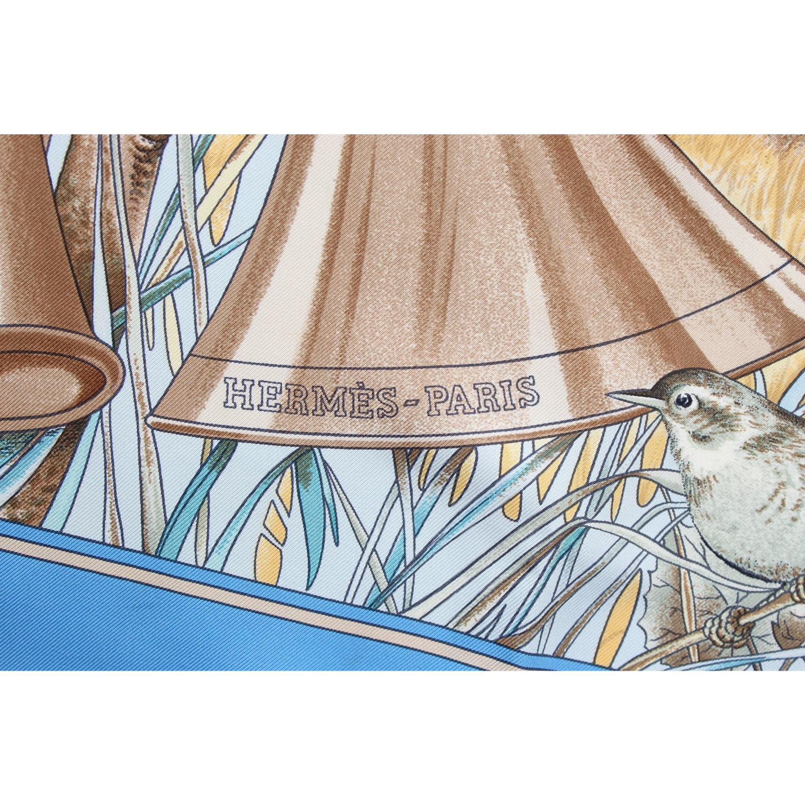Carre 90 Chasse au Bois Silk Blue + Beige Scarf