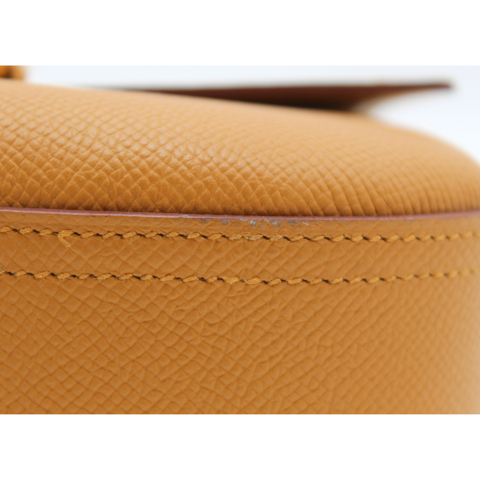 Della Cavalleria Elan Epsom Sesame Shoulder Bag