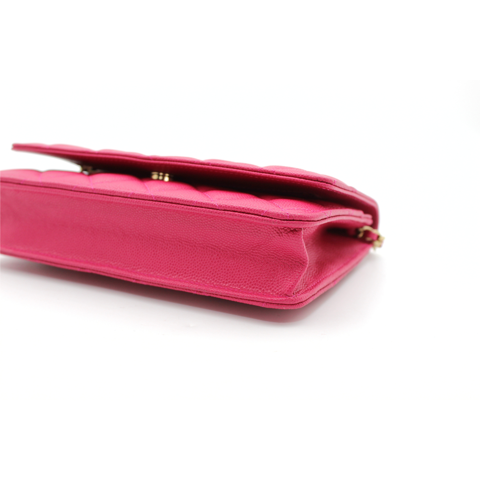 Classic Caviar Pink Wallet on Chain