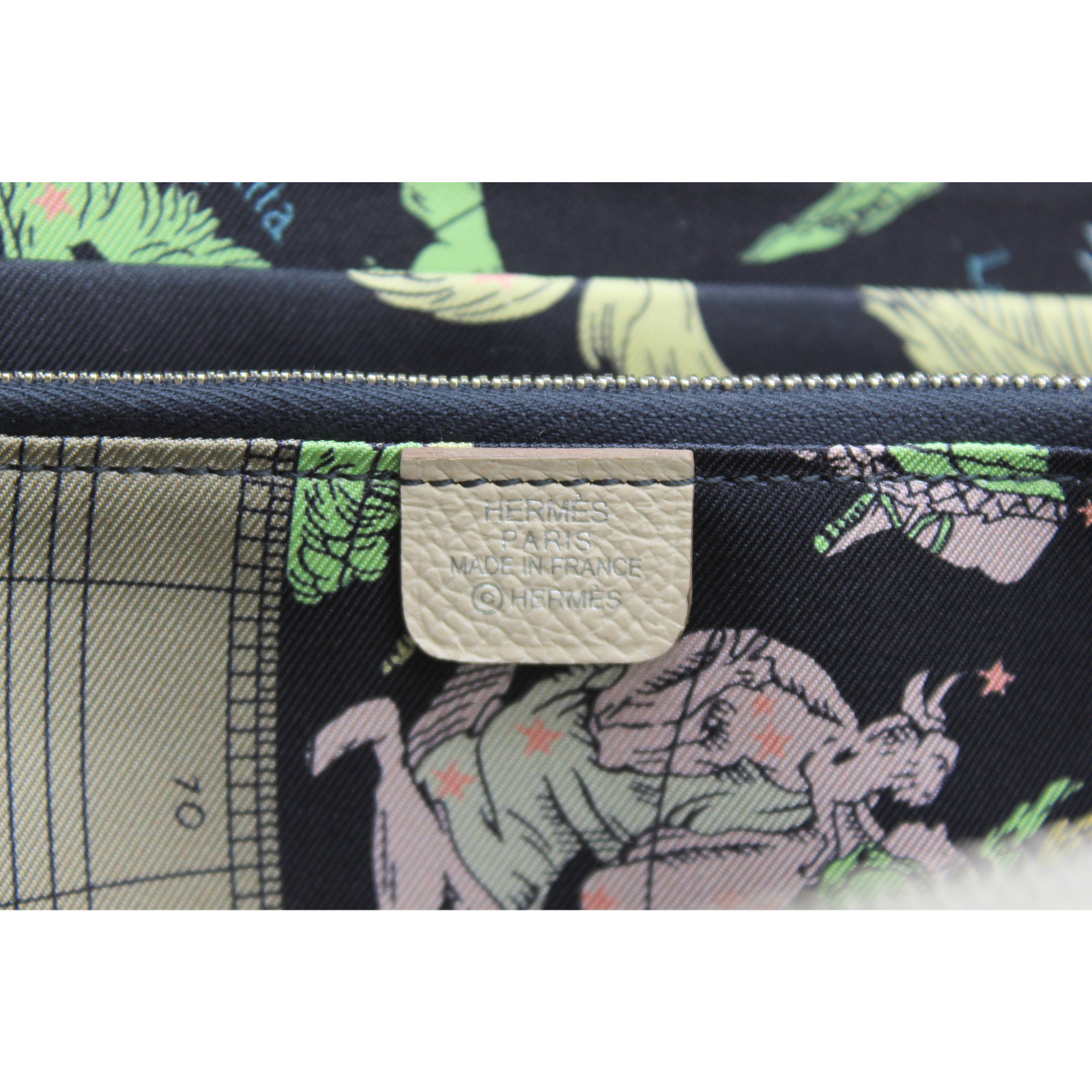 Silk In Classic Zodiac Epsom Craie Wallet