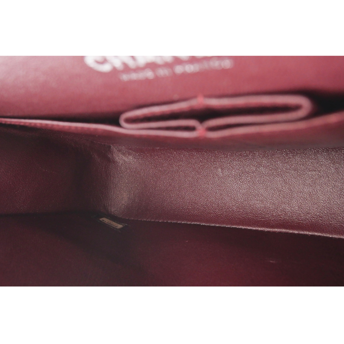 Classic Medium Lamb Black Shoulder Bag