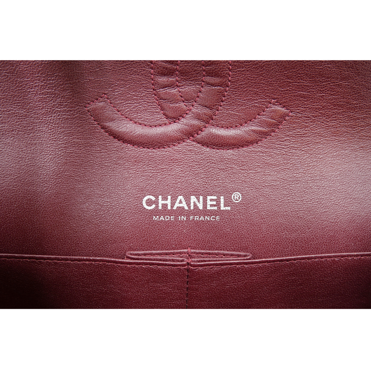 Classic Medium Lamb Black Shoulder Bag