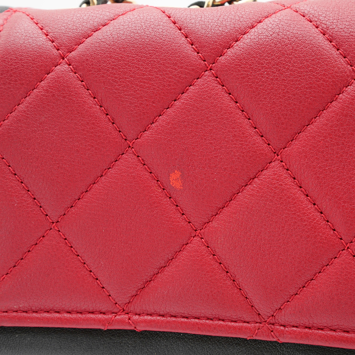 Graphic Flap Calf Red + Black Shoulder Bag