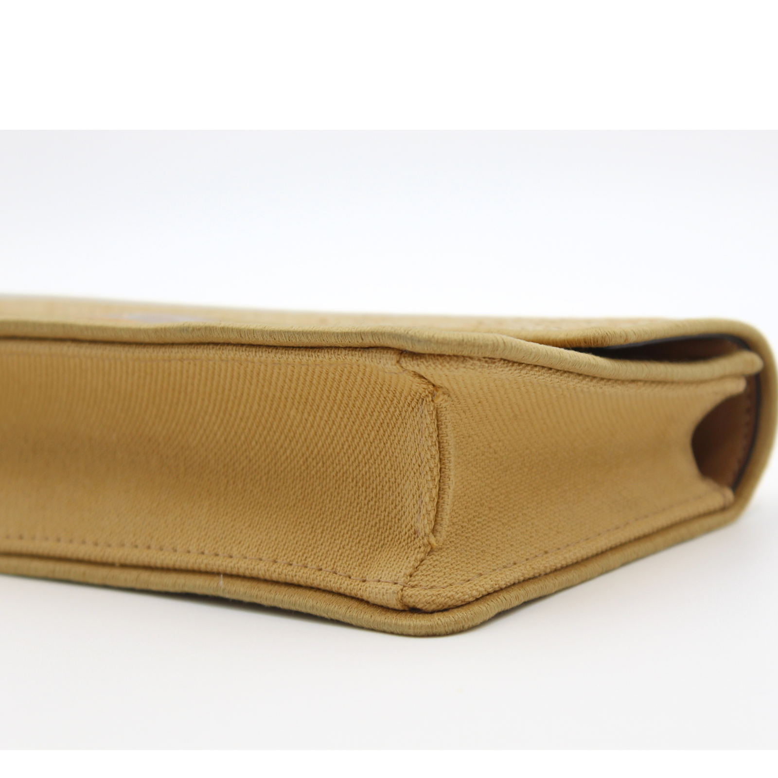 Baguette Fabric Wallet on Chain
